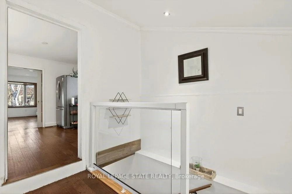 Photo 39 of 9 Morton Avenue, Hamilton, Dundas — HOMEH