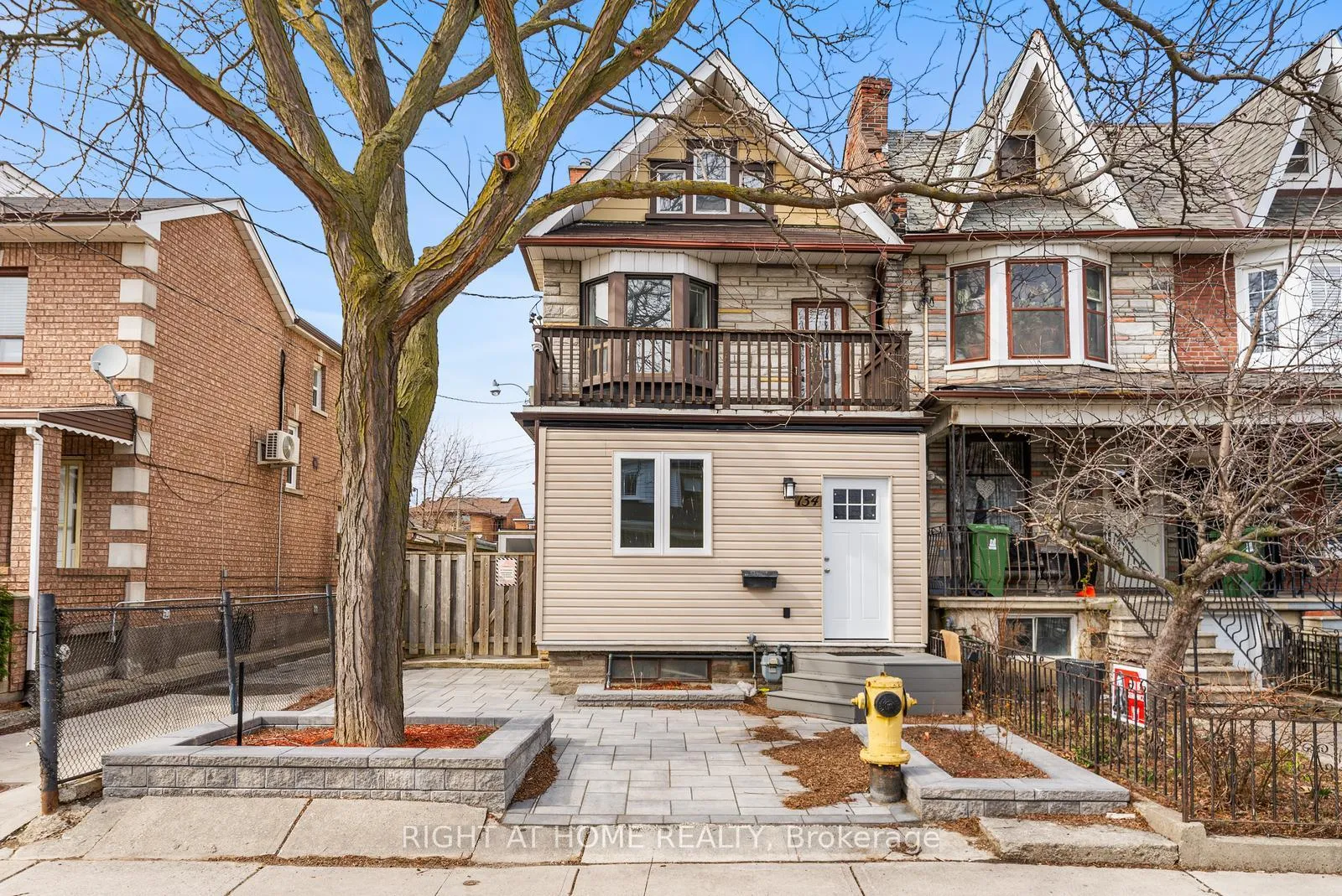 Photo 2 of 134 Millicent Street, Toronto, Dovercourt-Wallace Emerson-Junction — HOMEH