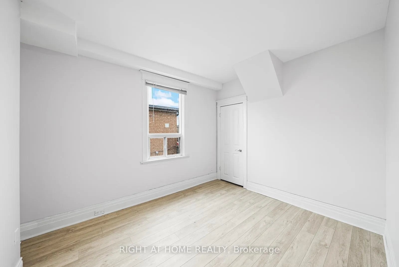 Photo 12 of 134 Millicent Street, Toronto, Dovercourt-Wallace Emerson-Junction — HOMEH