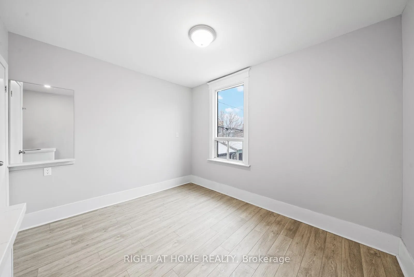 Photo 24 of 134 Millicent Street, Toronto, Dovercourt-Wallace Emerson-Junction — HOMEH