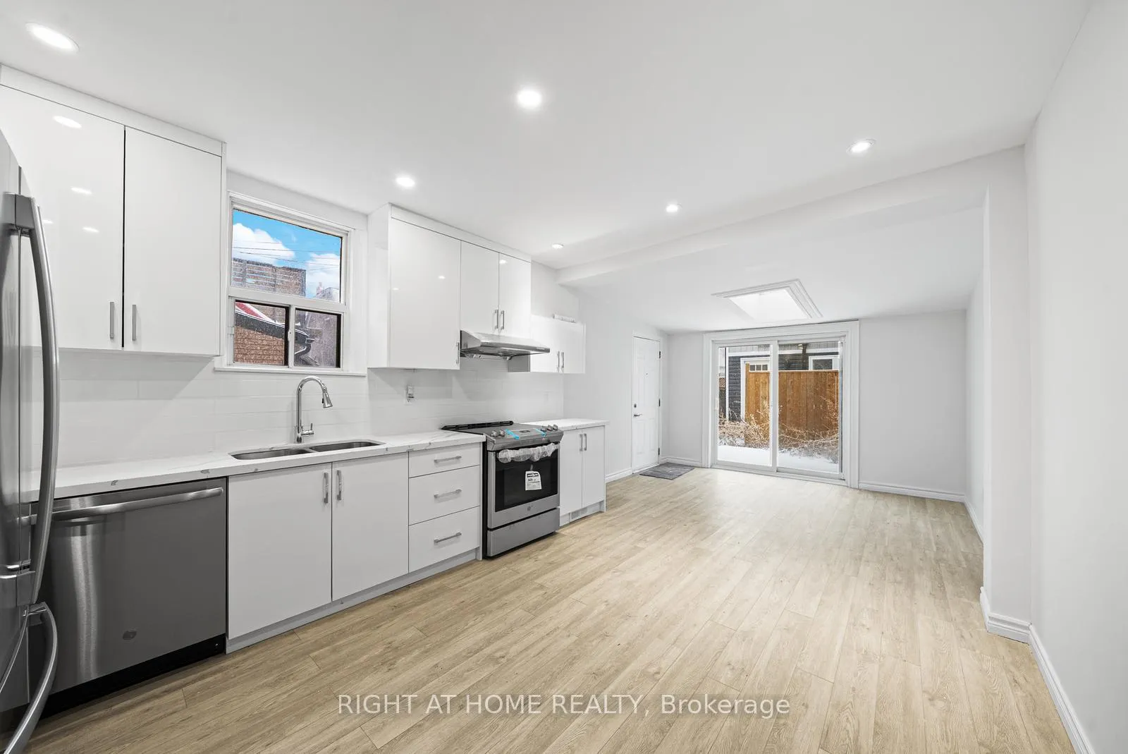 Photo 41 of 134 Millicent Street, Toronto, Dovercourt-Wallace Emerson-Junction — HOMEH