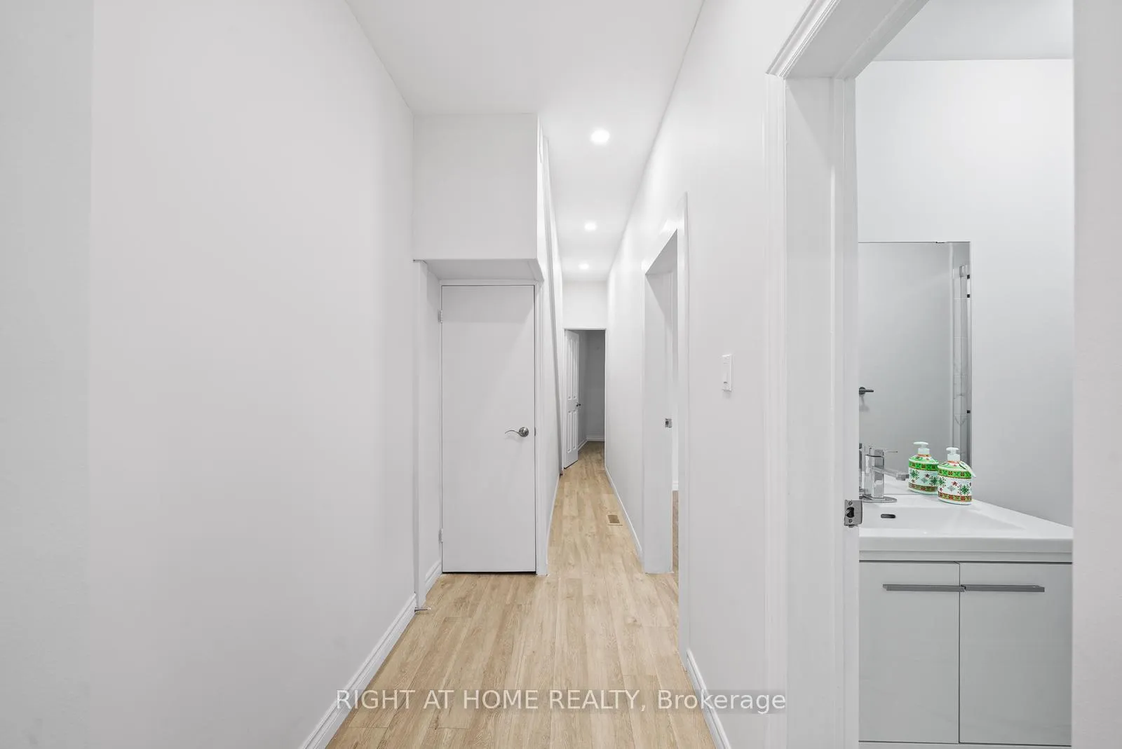 Photo 42 of 134 Millicent Street, Toronto, Dovercourt-Wallace Emerson-Junction — HOMEH