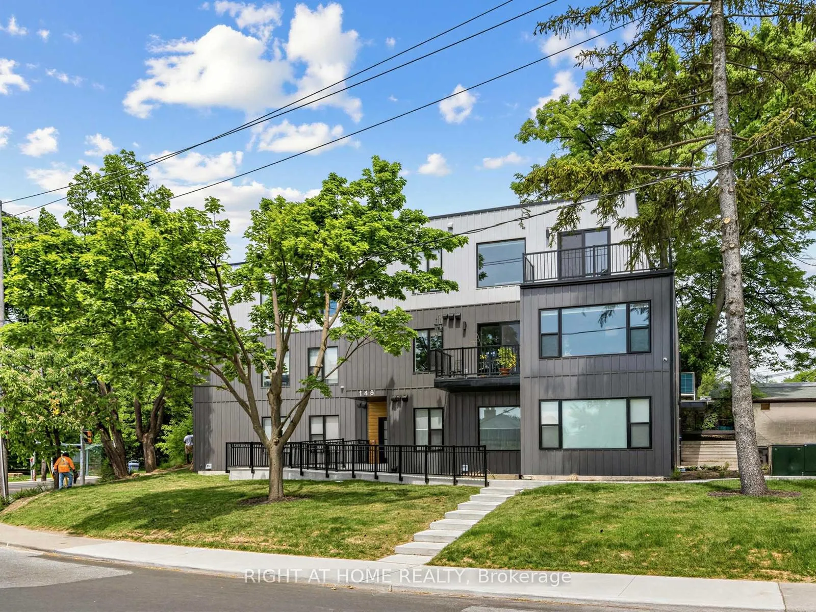 Front of Unit #8, 148 Glenlake Avenue