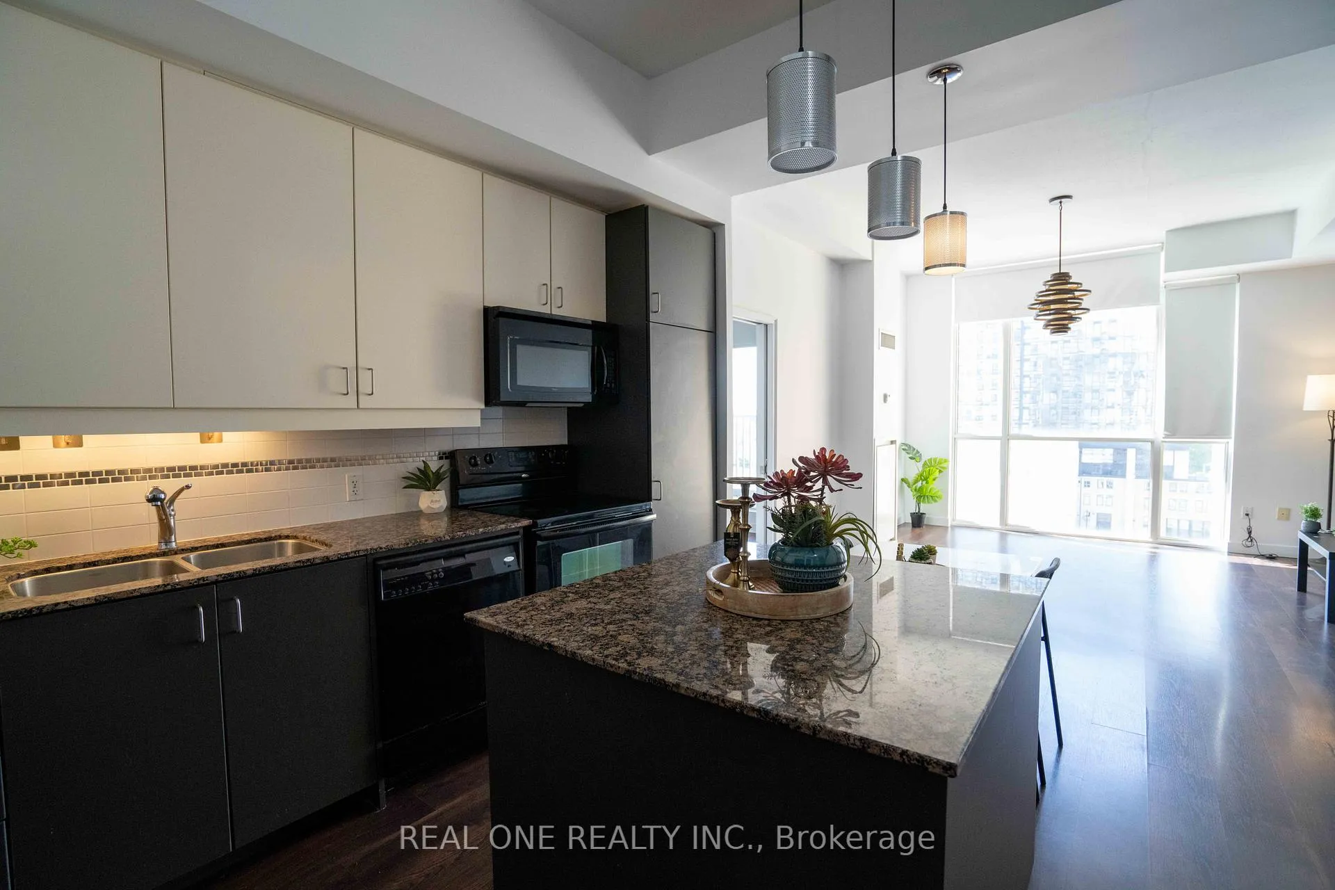 Photo 7 of Unit 703, 191 king Street S, Waterloo — HOMEH