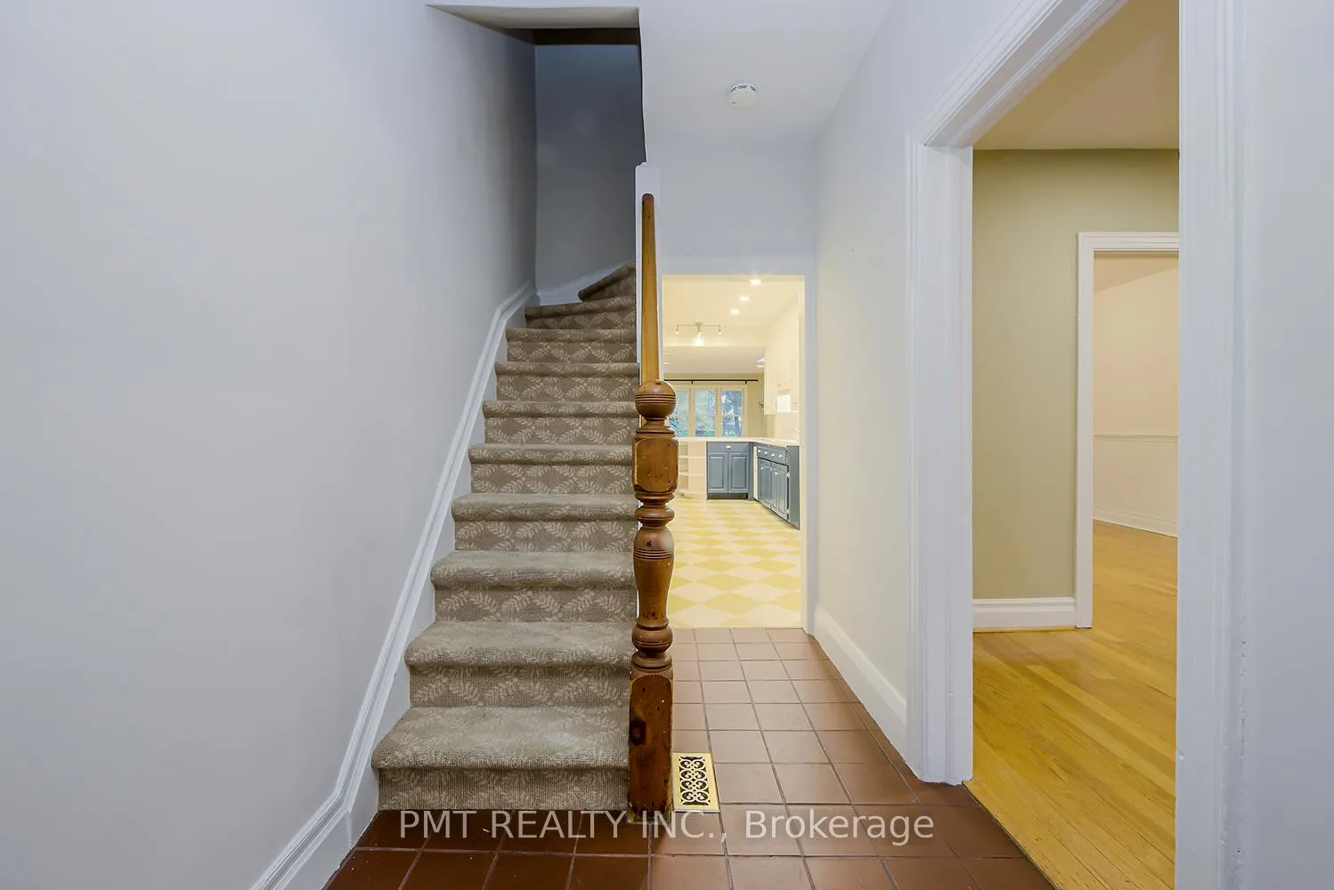 Photo 21 of 47 Herbert Avenue, Toronto, The Beaches — HOMEH