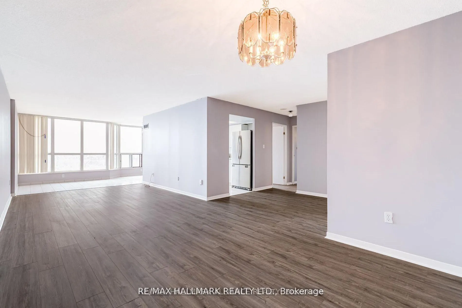 Photo 6 of Unit 707, 3 Rowntree Road, Etobicoke, Mount Olive-Silverstone-Jamestown — HOMEH