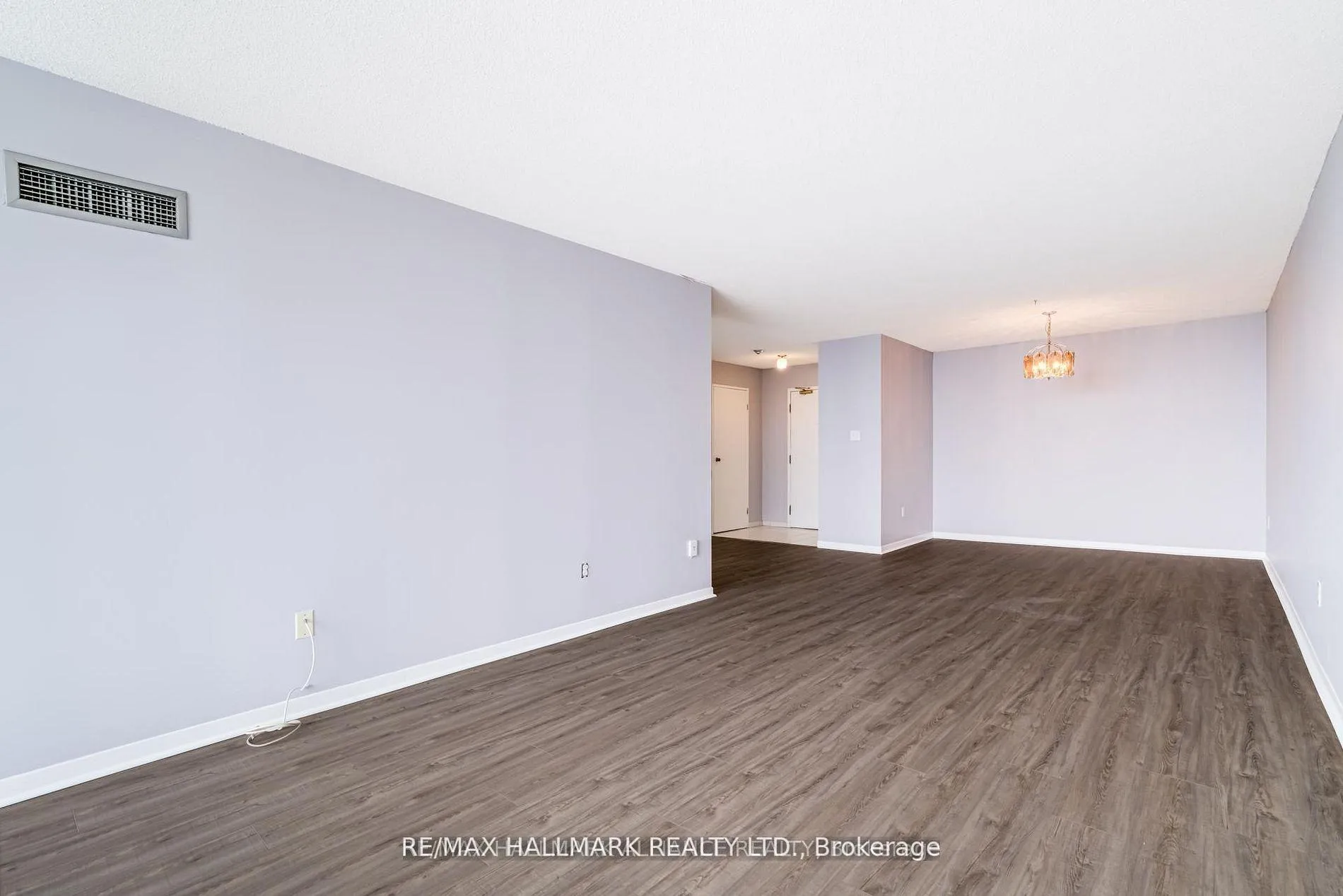 Photo 7 of Unit 707, 3 Rowntree Road, Etobicoke, Mount Olive-Silverstone-Jamestown — HOMEH
