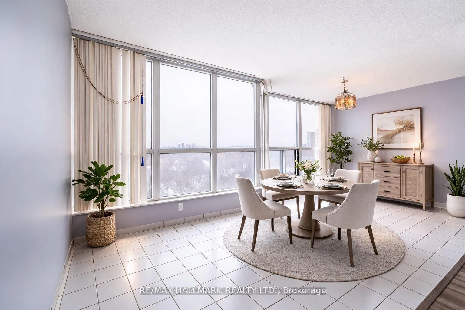 Photo 9 of Unit 707, 3 Rowntree Road, Etobicoke, Mount Olive-Silverstone-Jamestown — HOMEH