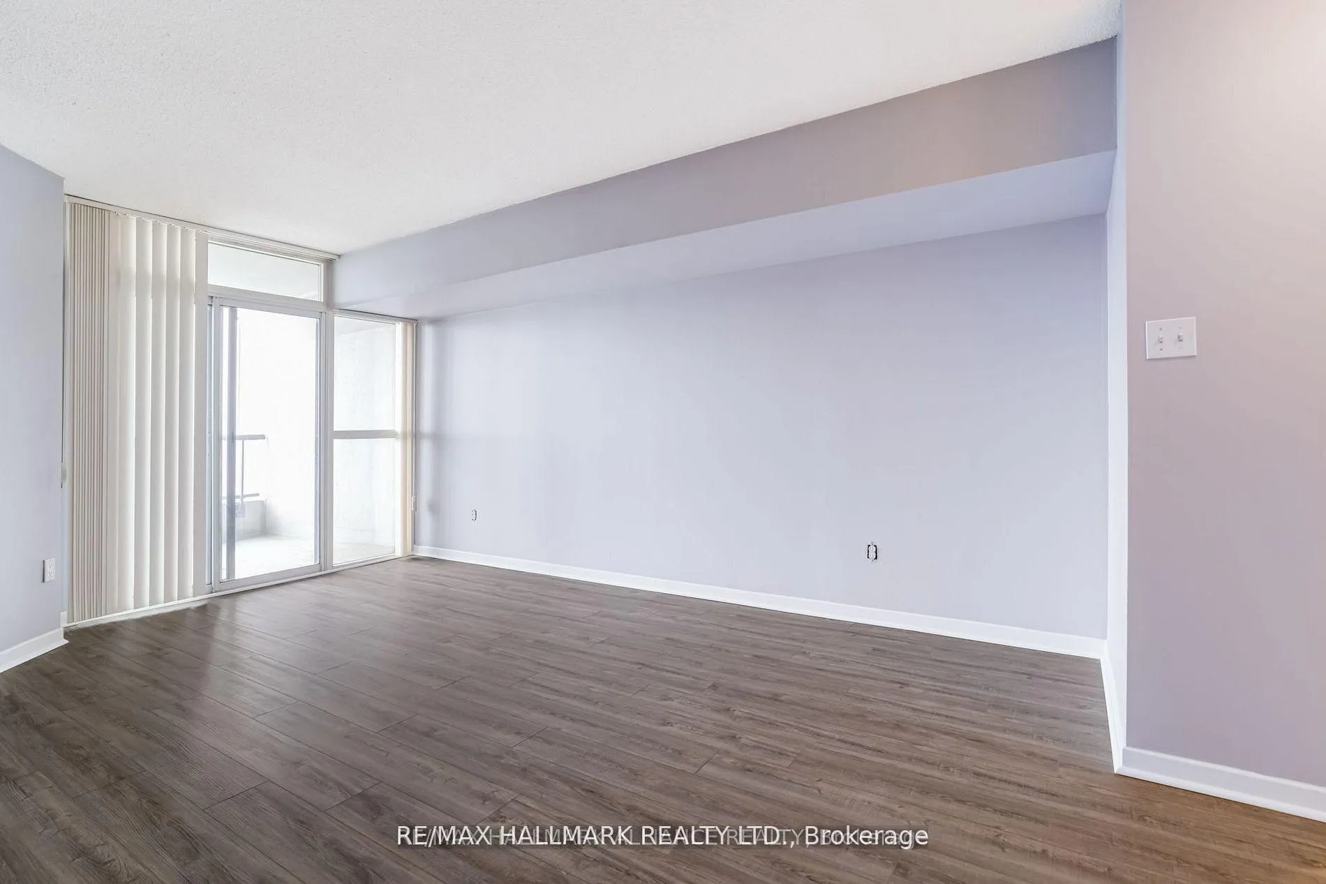 Photo 16 of Unit 707, 3 Rowntree Road, Etobicoke, Mount Olive-Silverstone-Jamestown — HOMEH