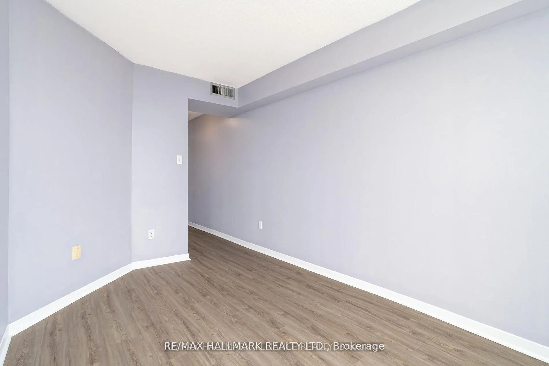 Photo 21 of Unit 707, 3 Rowntree Road, Etobicoke, Mount Olive-Silverstone-Jamestown — HOMEH