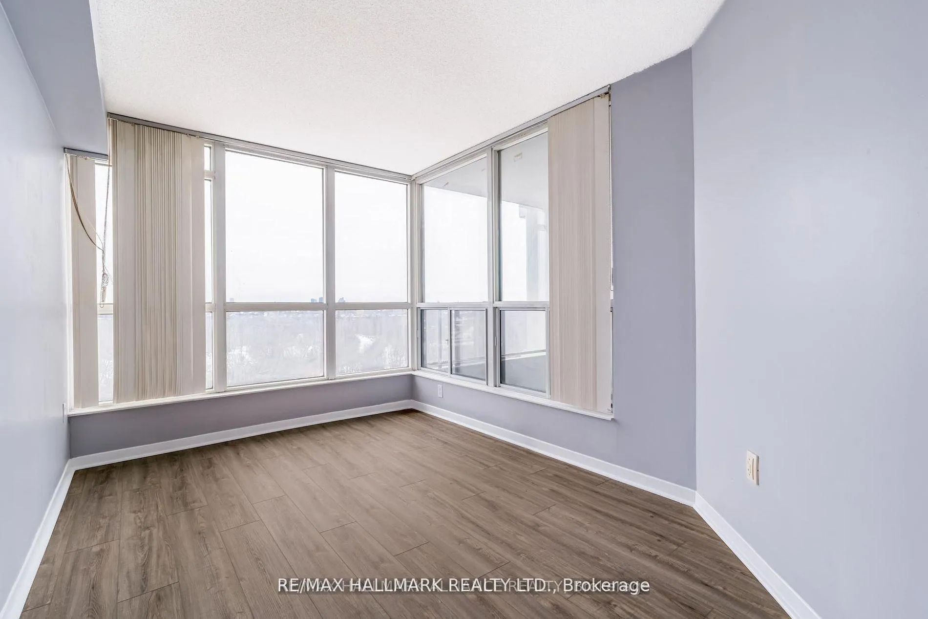 Photo 22 of Unit 707, 3 Rowntree Road, Etobicoke, Mount Olive-Silverstone-Jamestown — HOMEH