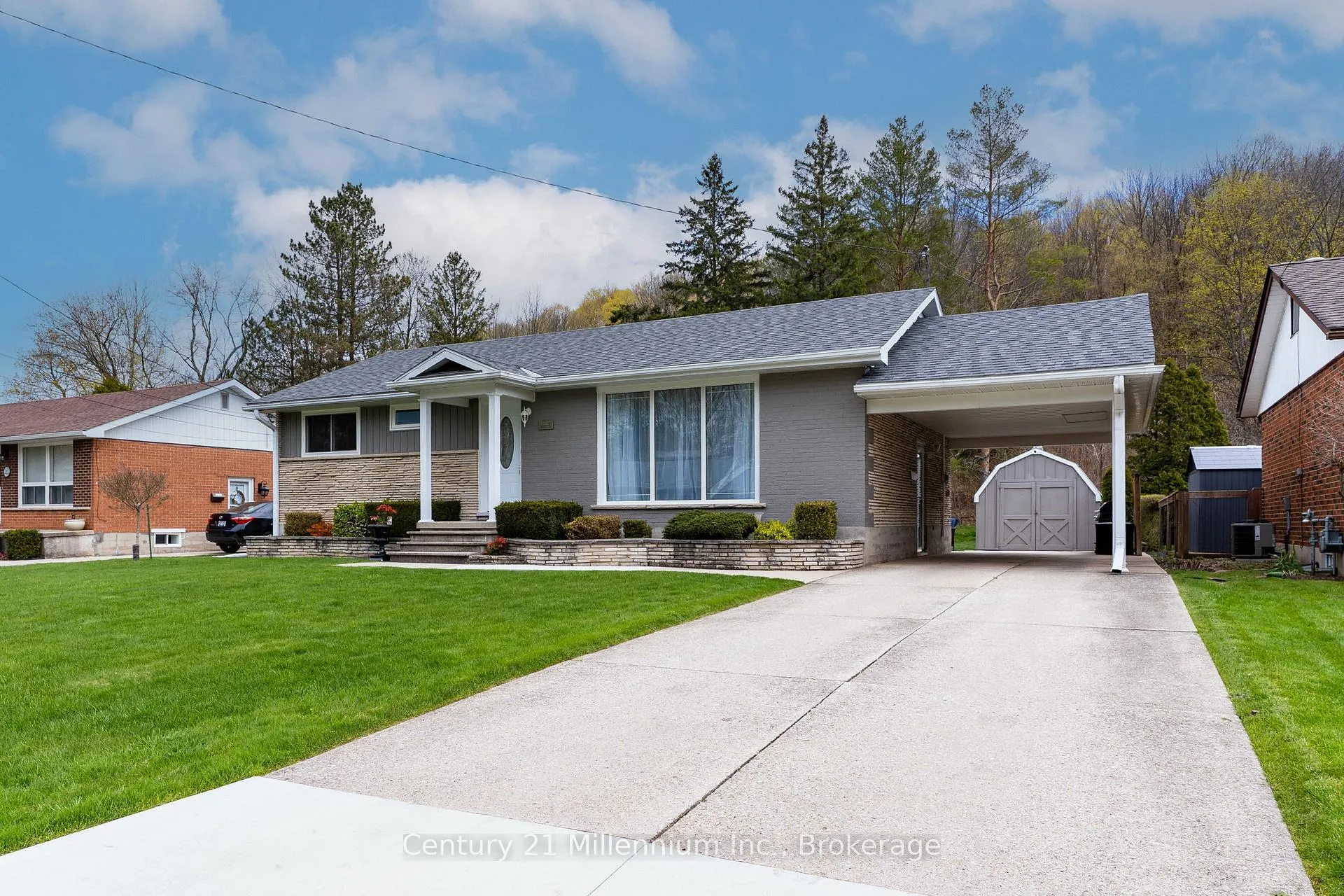 Photo 3 of 181 7th Avenue E, Owen Sound — HOMEH