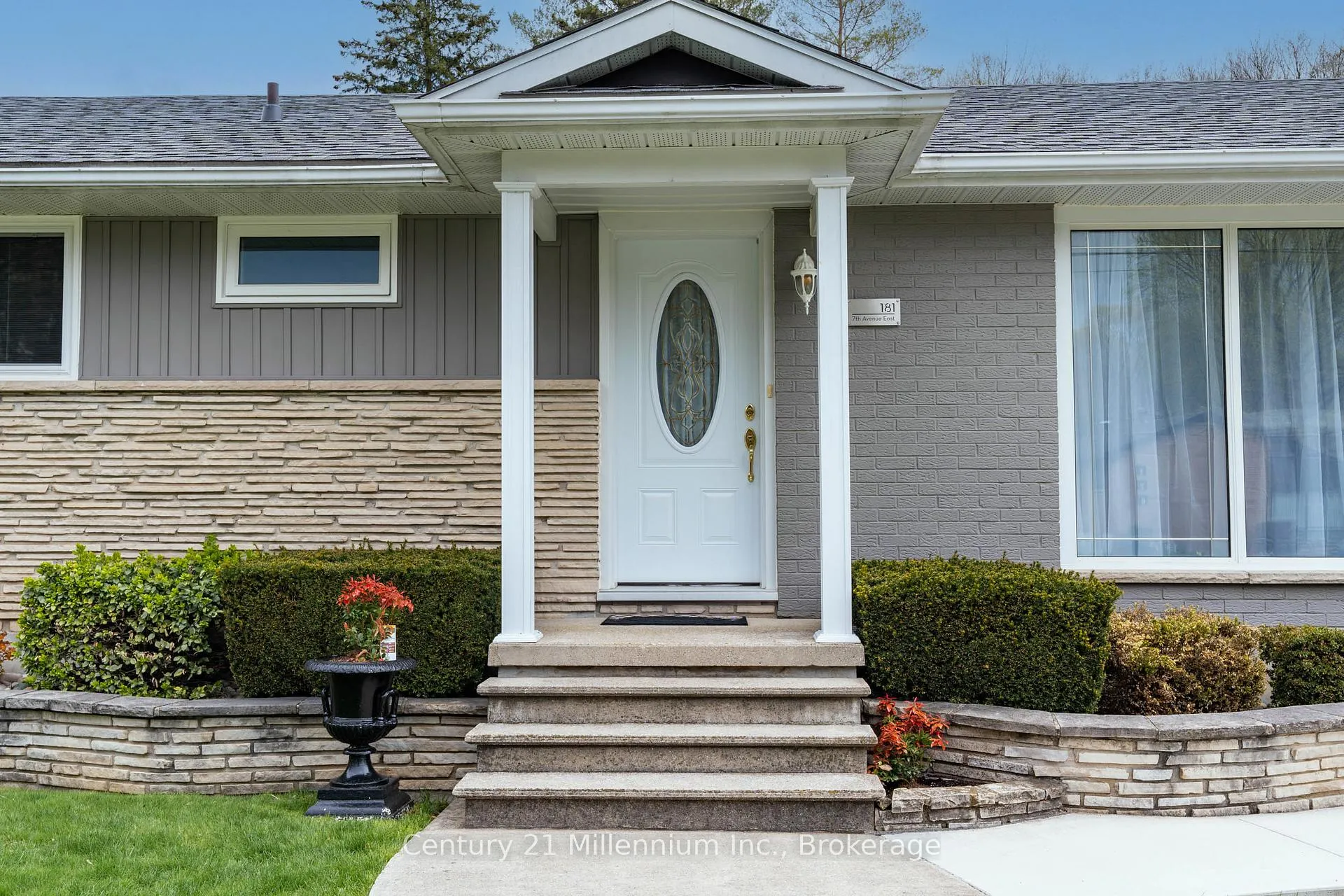 Photo 5 of 181 7th Avenue E, Owen Sound — HOMEH