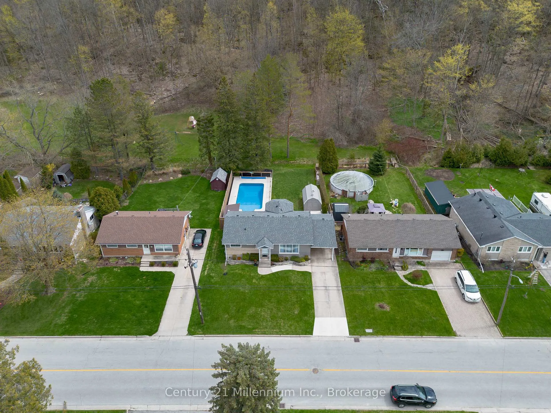 Photo 1 of 181 7th Avenue E, Owen Sound — HOMEH