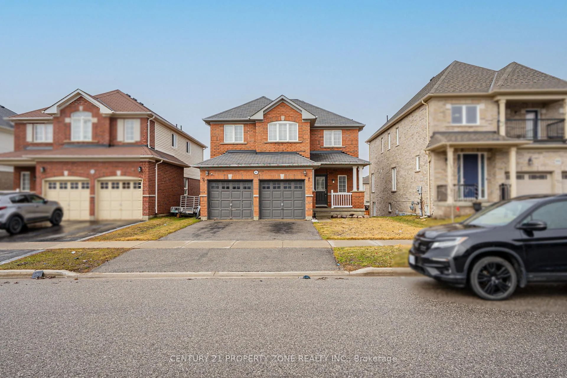 Photo 2 of 804 Ormond Drive, Oshawa, Samac — HOMEH