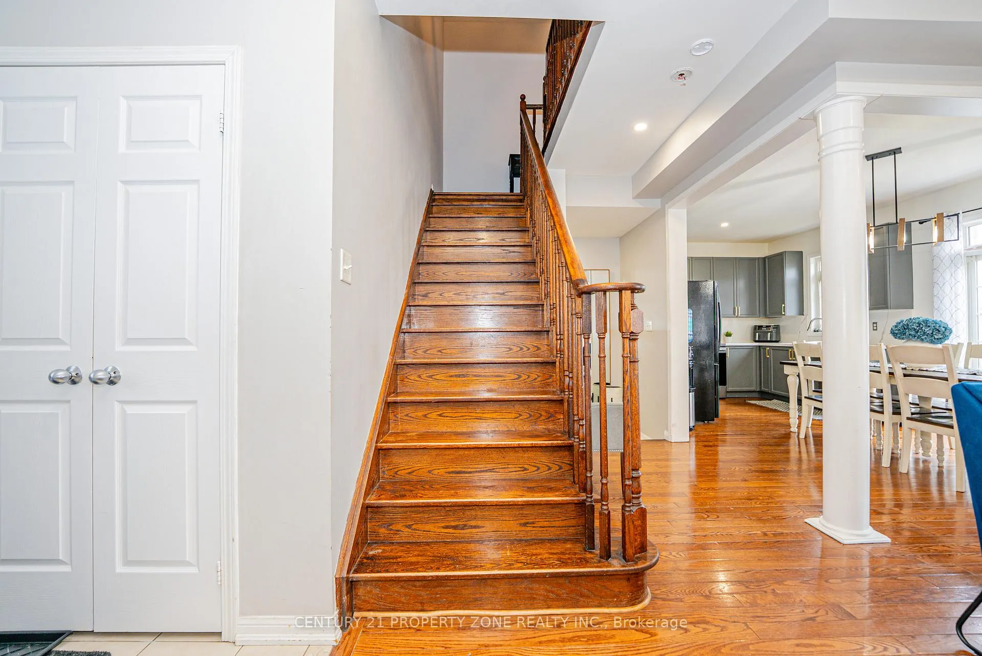 Photo 20 of 804 Ormond Drive, Oshawa, Samac — HOMEH