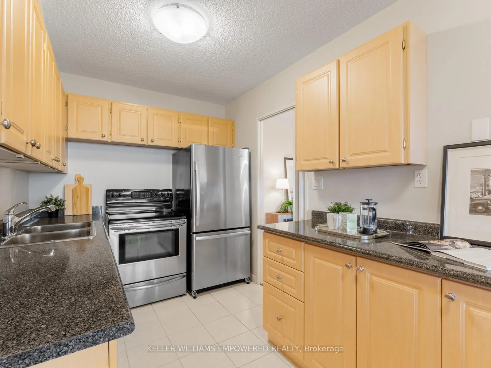 Photo 16 of Unit 709, 240 Scarlett Road, Toronto, Rockcliffe-Smythe — HOMEH