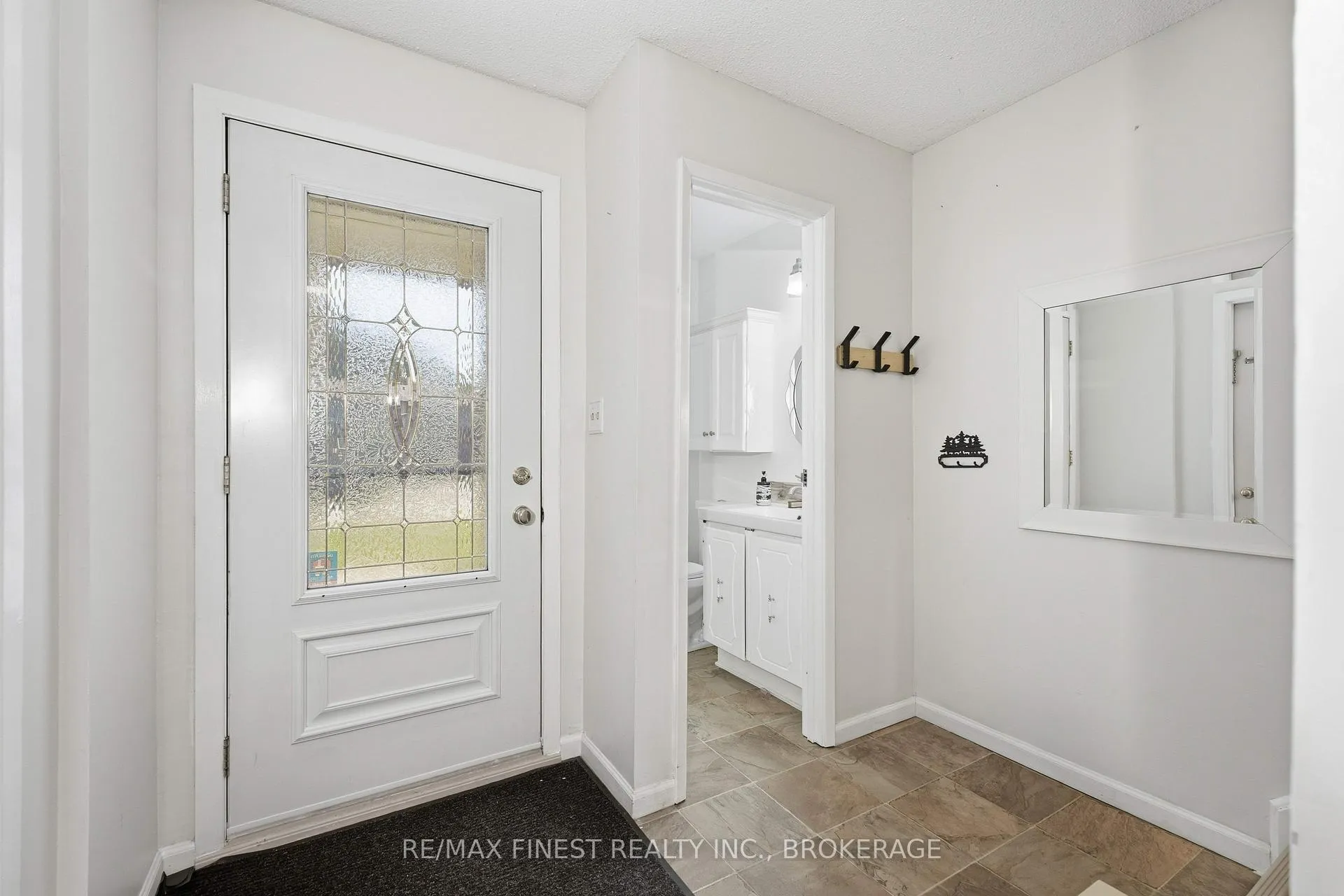 Photo 2 of 26 Windfield Crescent, Kingston, Kingston East (Incl Barret Crt) — HOMEH