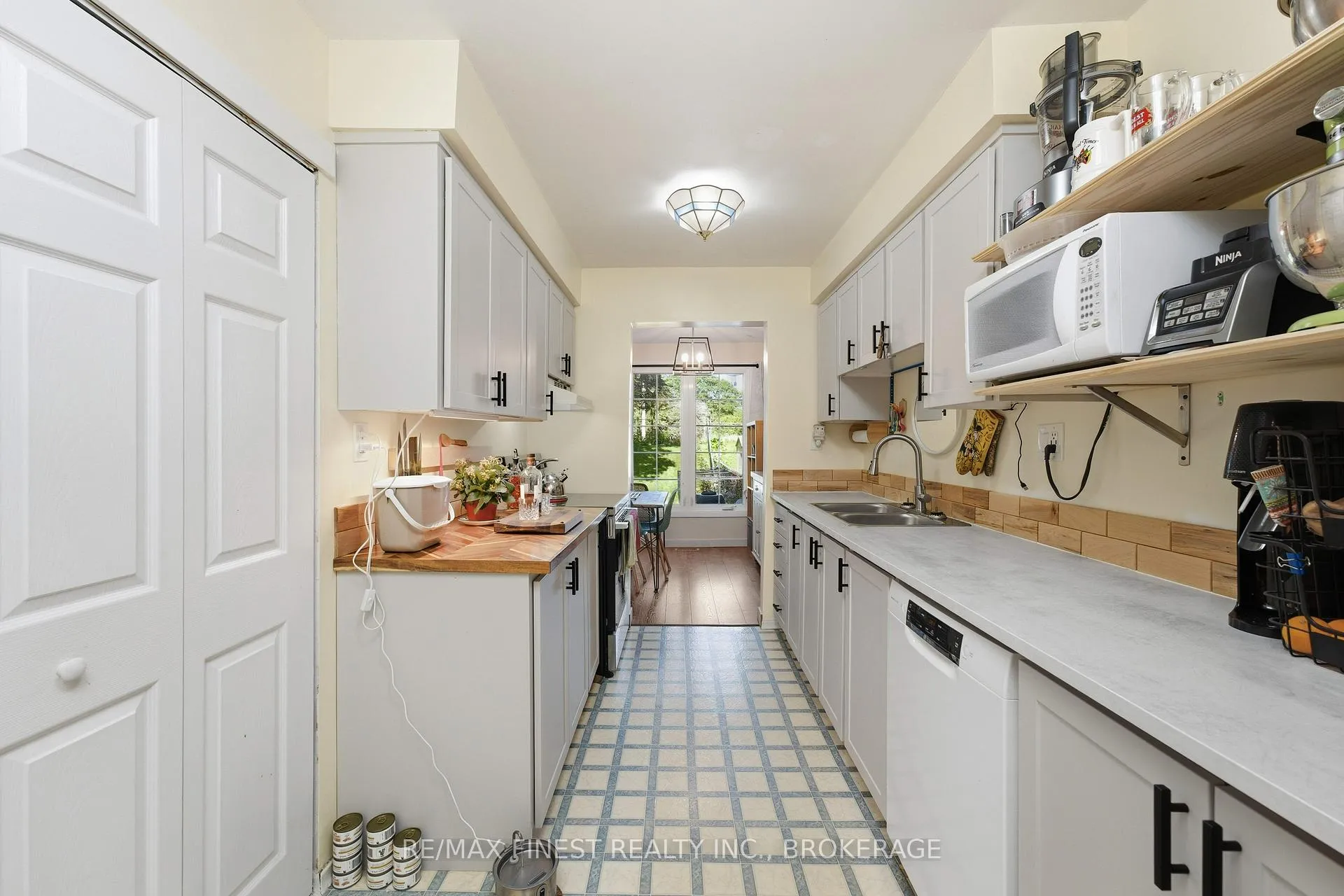 Photo 8 of 26 Windfield Crescent, Kingston, Kingston East (Incl Barret Crt) — HOMEH