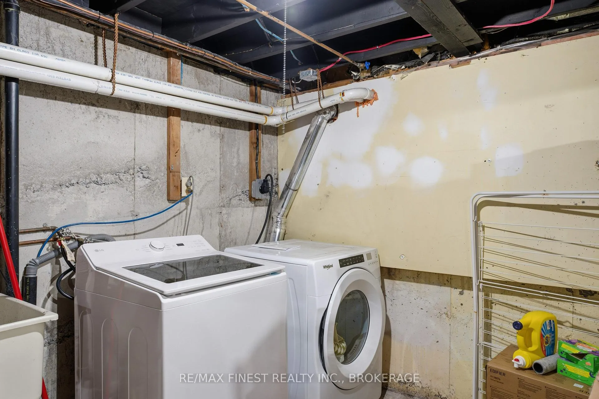 Photo 27 of 26 Windfield Crescent, Kingston, Kingston East (Incl Barret Crt) — HOMEH