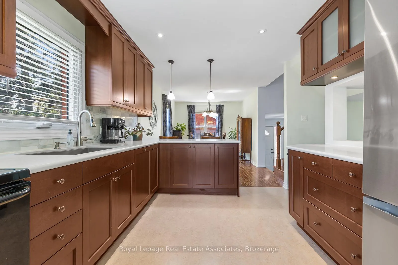 Photo 18 of 4107 Rolling Valley Drive, Mississauga, Erin Mills — HOMEH