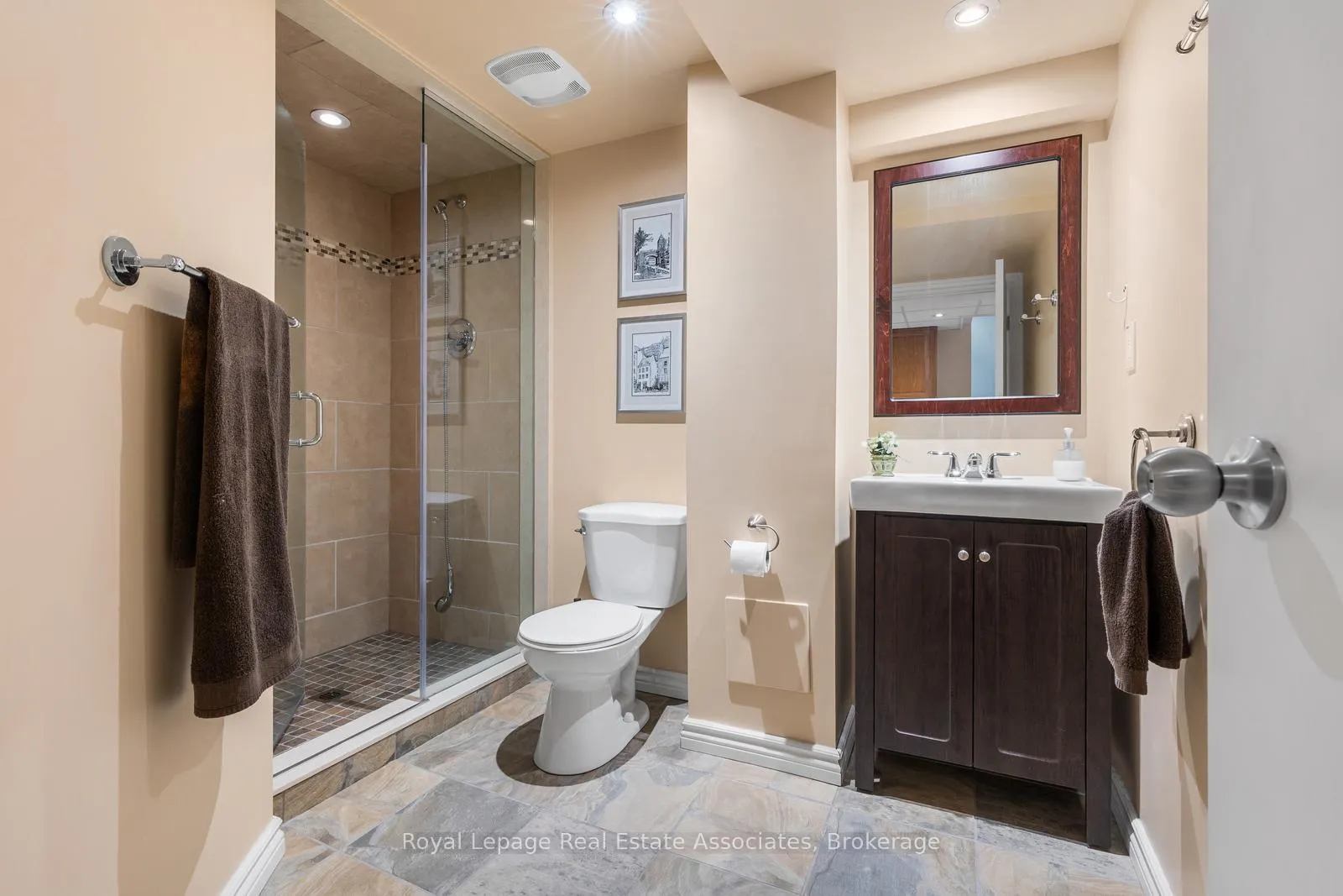 Photo 31 of 4107 Rolling Valley Drive, Mississauga, Erin Mills — HOMEH