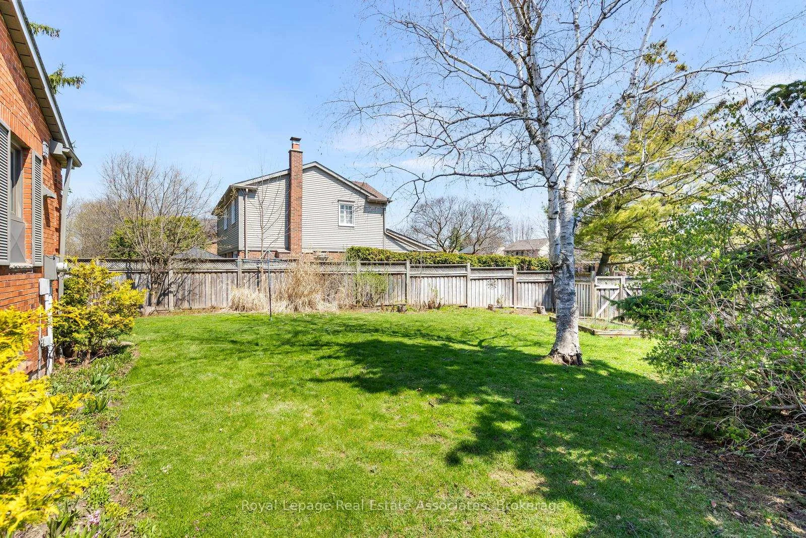 Photo 33 of 4107 Rolling Valley Drive, Mississauga, Erin Mills — HOMEH