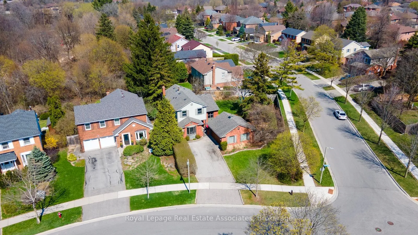 Photo 37 of 4107 Rolling Valley Drive, Mississauga, Erin Mills — HOMEH