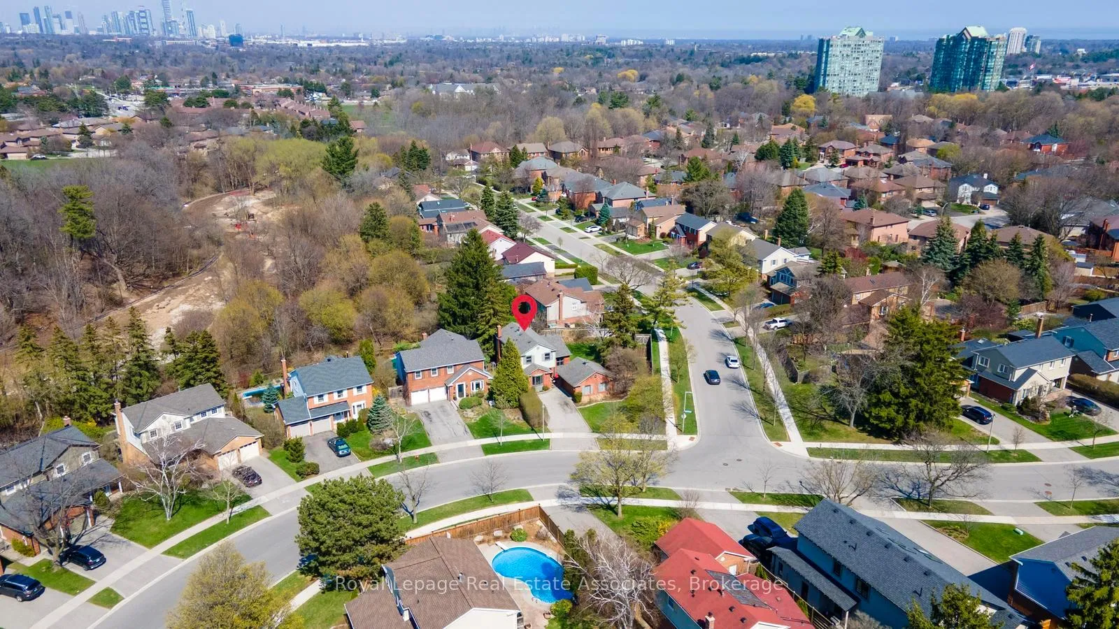 Photo 41 of 4107 Rolling Valley Drive, Mississauga, Erin Mills — HOMEH