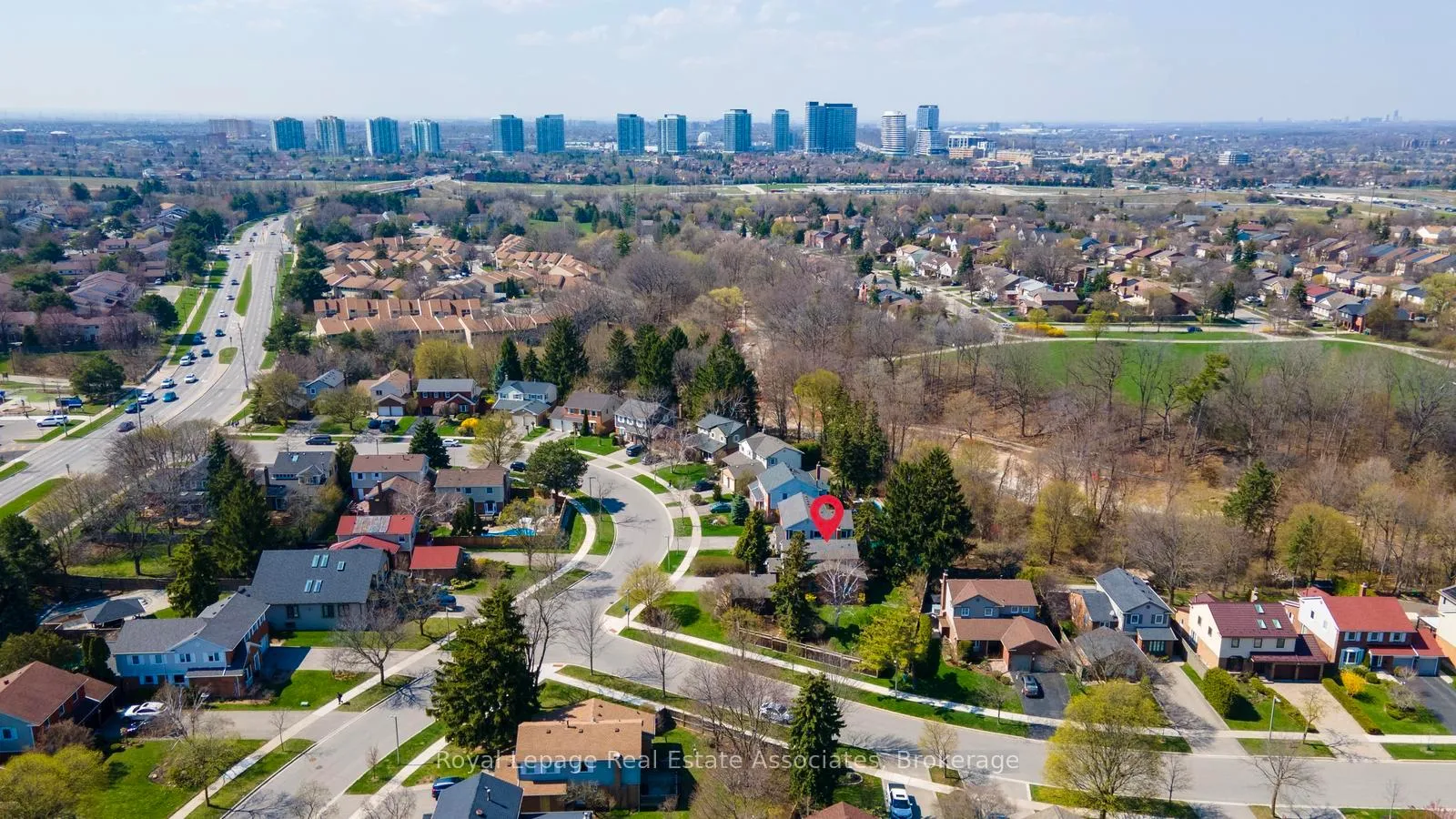 Photo 43 of 4107 Rolling Valley Drive, Mississauga, Erin Mills — HOMEH