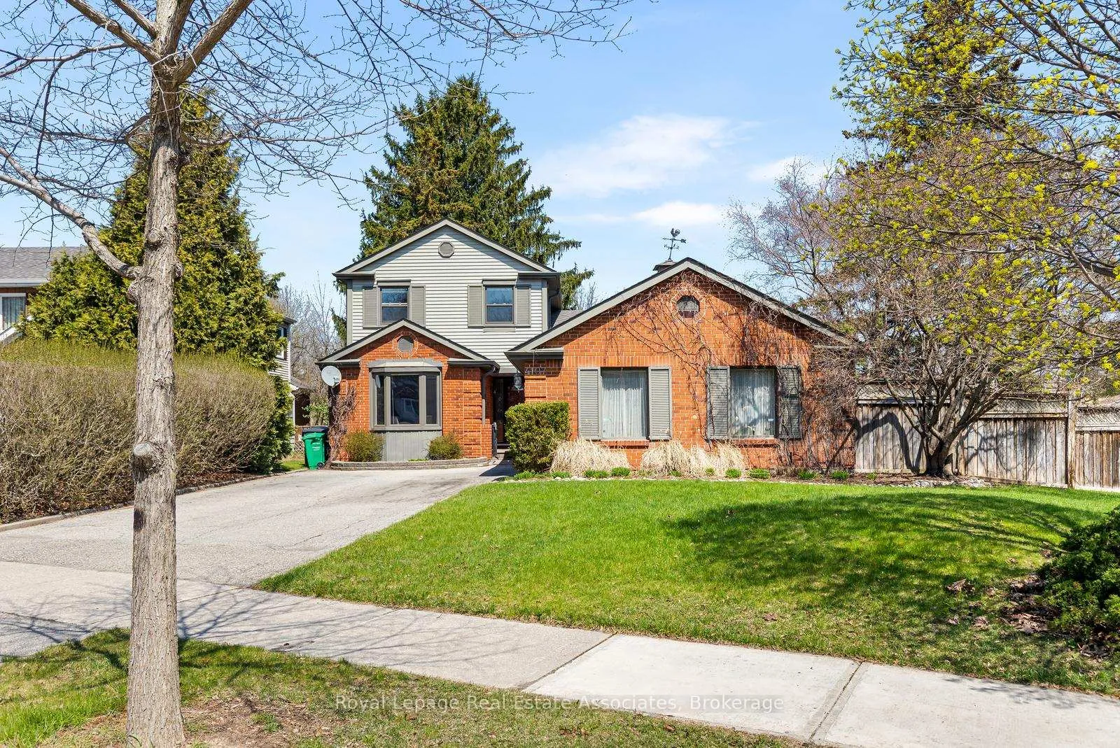 Photo 48 of 4107 Rolling Valley Drive, Mississauga, Erin Mills — HOMEH