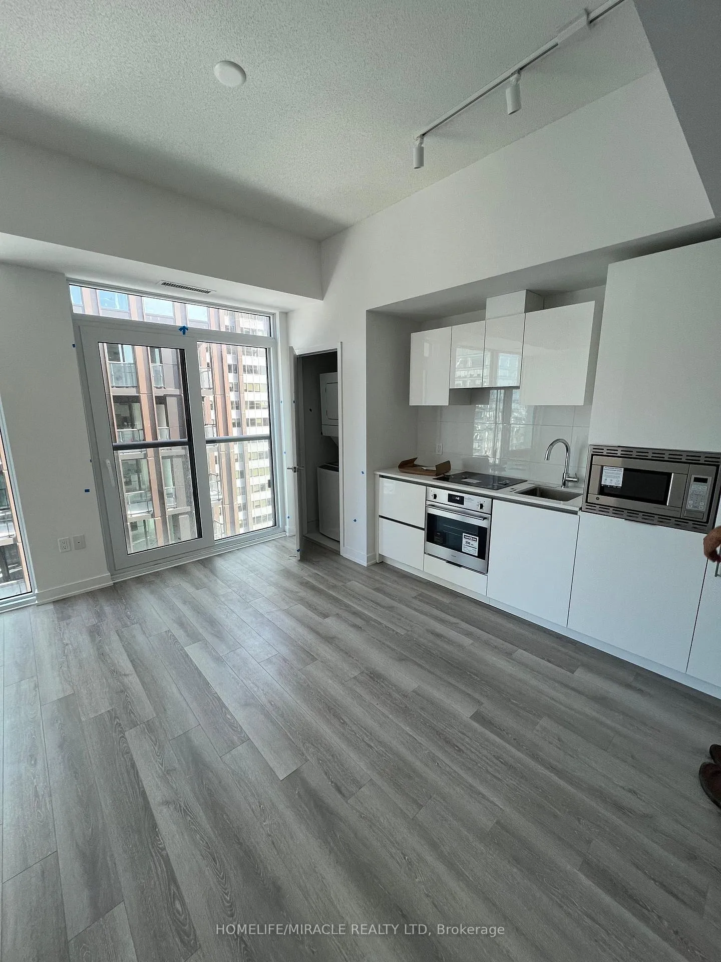 Photo 1 of Unit 1718, 121 Saint Patrick Street, Toronto, Kensington-Chinatown — HOMEH