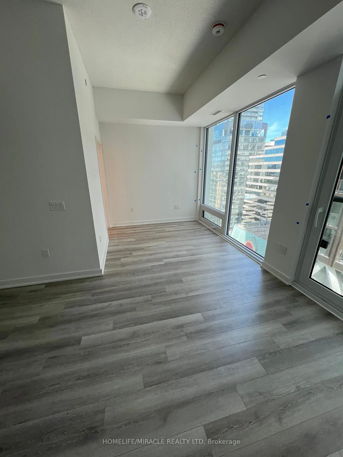 Photo 2 of Unit 1718, 121 Saint Patrick Street, Toronto, Kensington-Chinatown — HOMEH