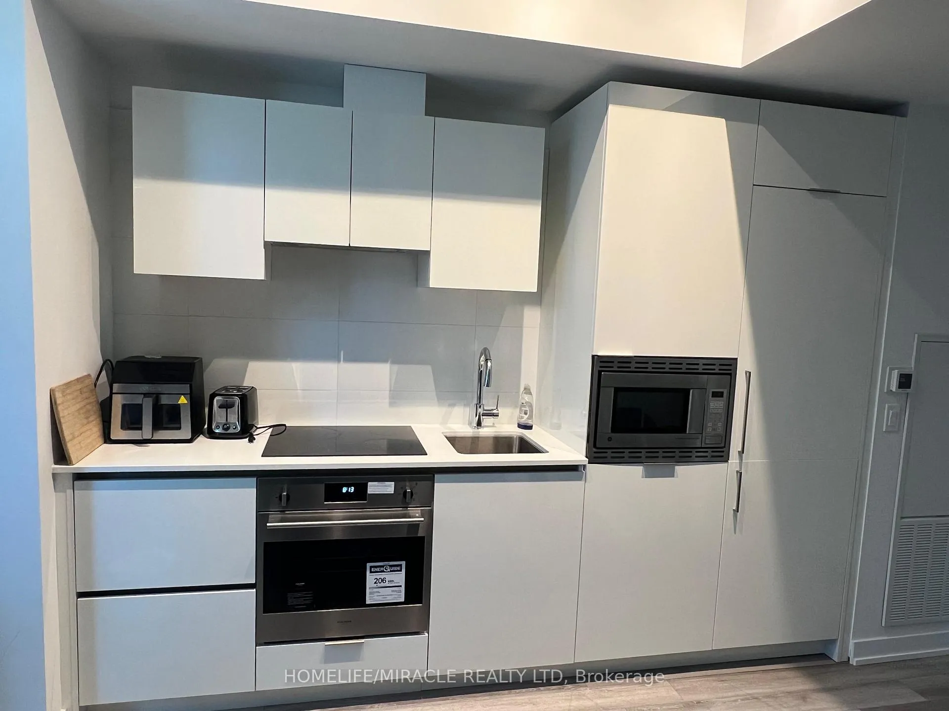 Photo 5 of Unit 1718, 121 Saint Patrick Street, Toronto, Kensington-Chinatown — HOMEH