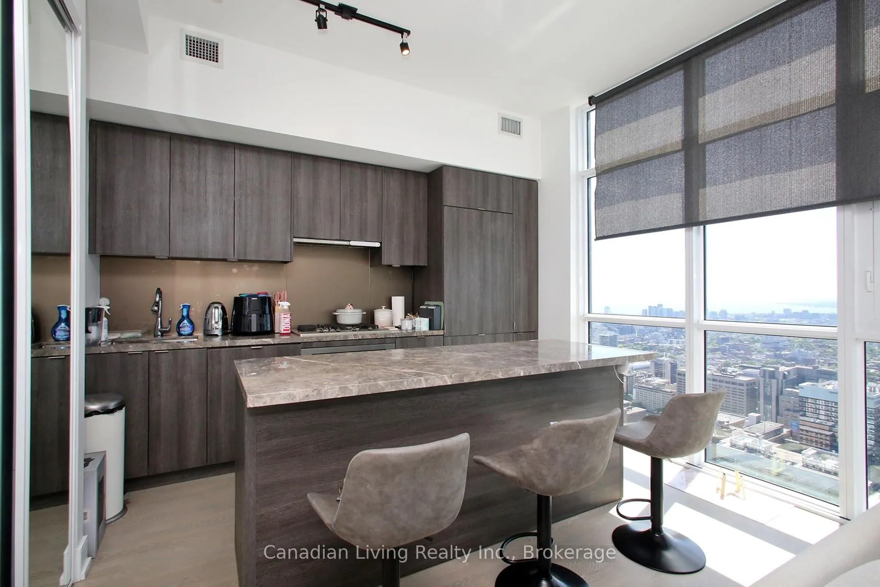 Photo 6 of Unit 6401, 7 Grenville Street, Toronto, Bay Street Corridor — HOMEH