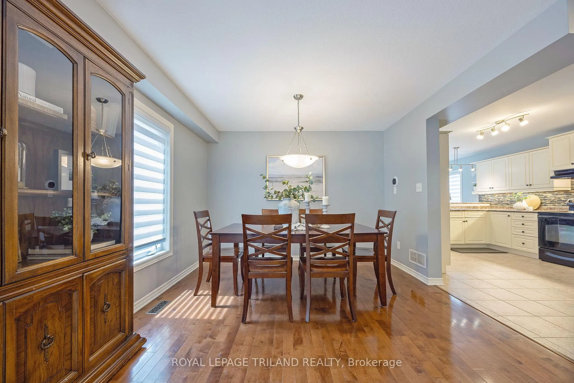 Photo 6 of 1981 Rollingacres Drive, London, North C — HOMEH