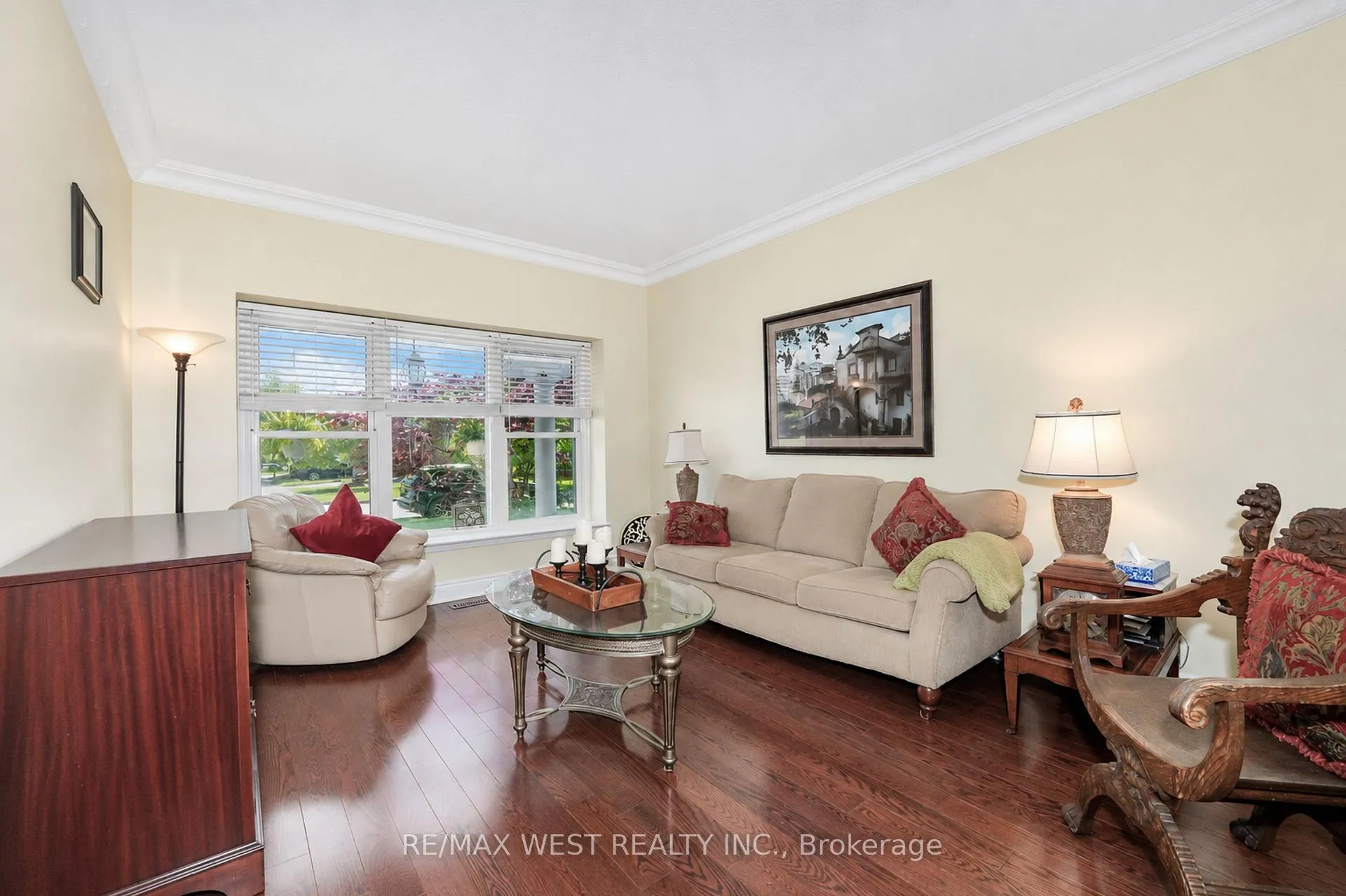 Photo 2 of 1536 Huntsmill Drive, Pickering, Liverpool — HOMEH