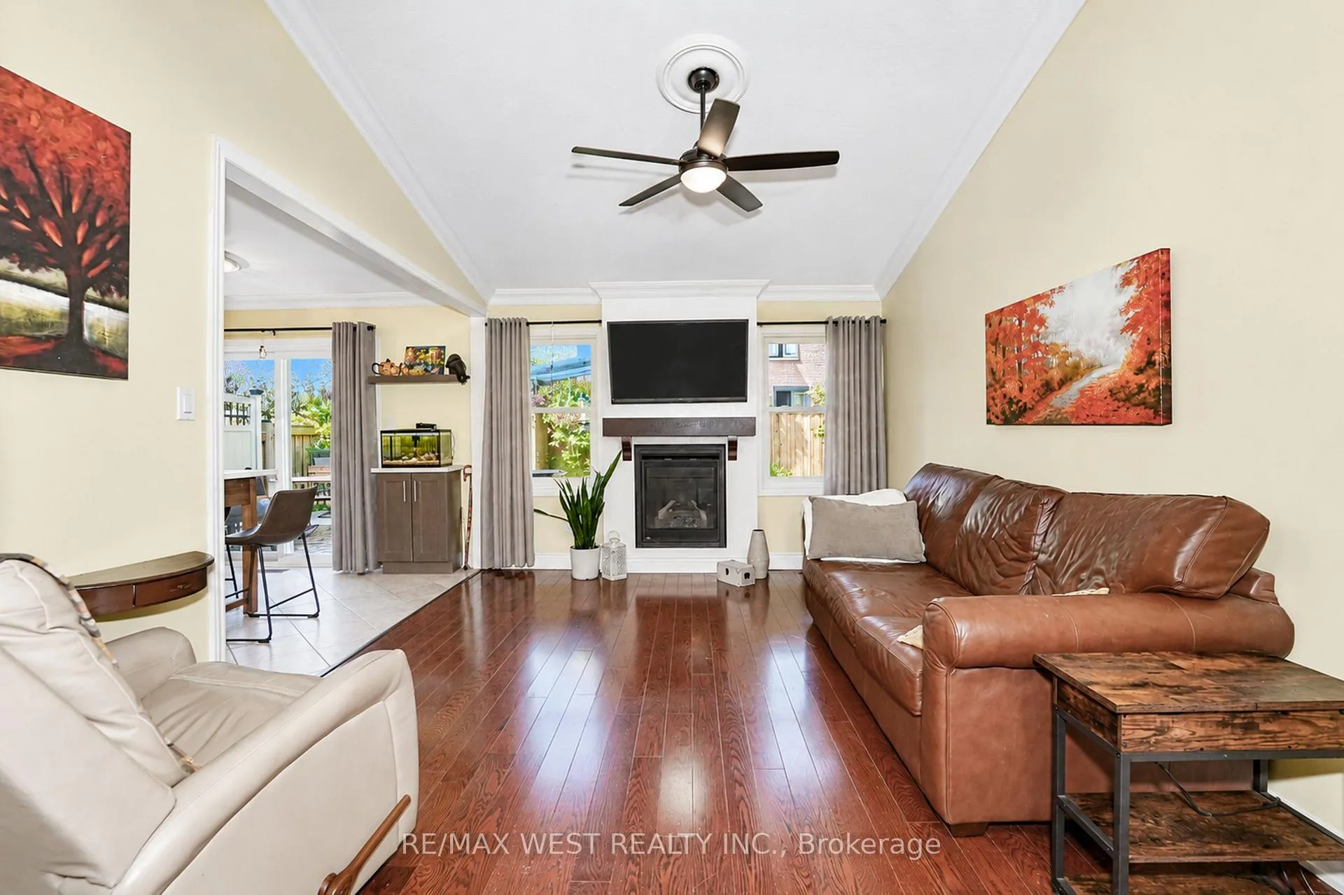 Photo 4 of 1536 Huntsmill Drive, Pickering, Liverpool — HOMEH