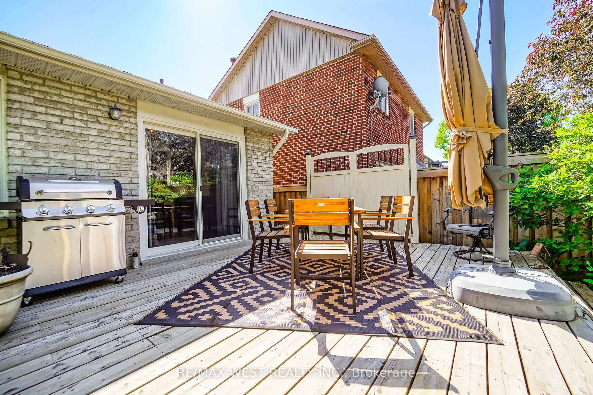 Photo 12 of 1536 Huntsmill Drive, Pickering, Liverpool — HOMEH
