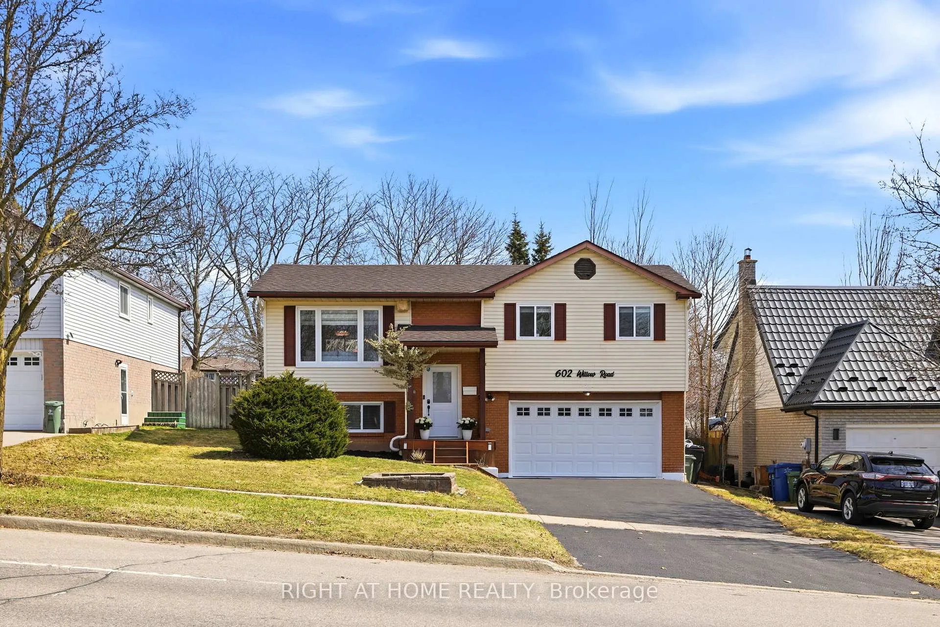 Photo 1 of 602 Willow Road, Guelph, Willow West/Sugarbush/West Acres — HOMEH