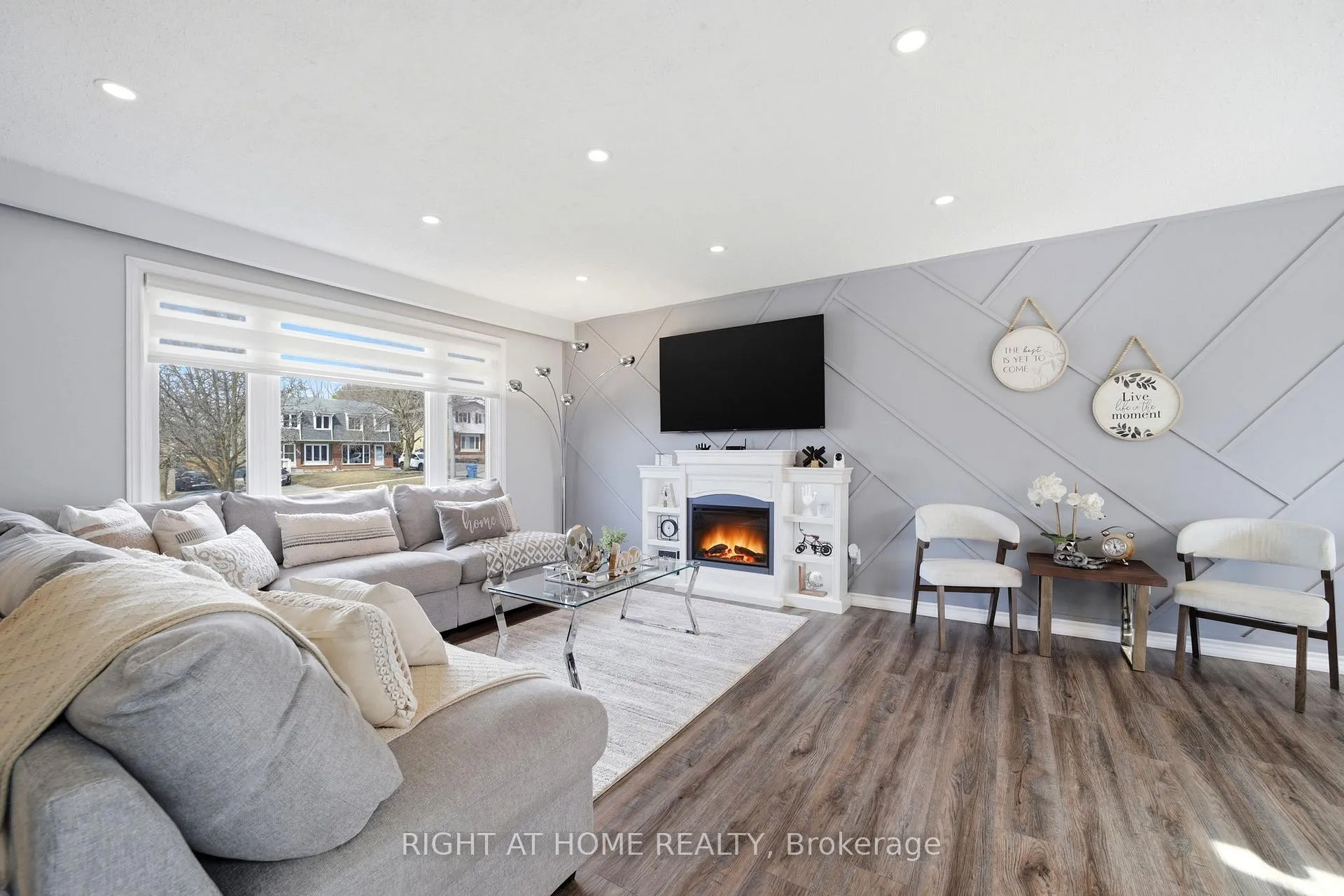 Photo 5 of 602 Willow Road, Guelph, Willow West/Sugarbush/West Acres — HOMEH