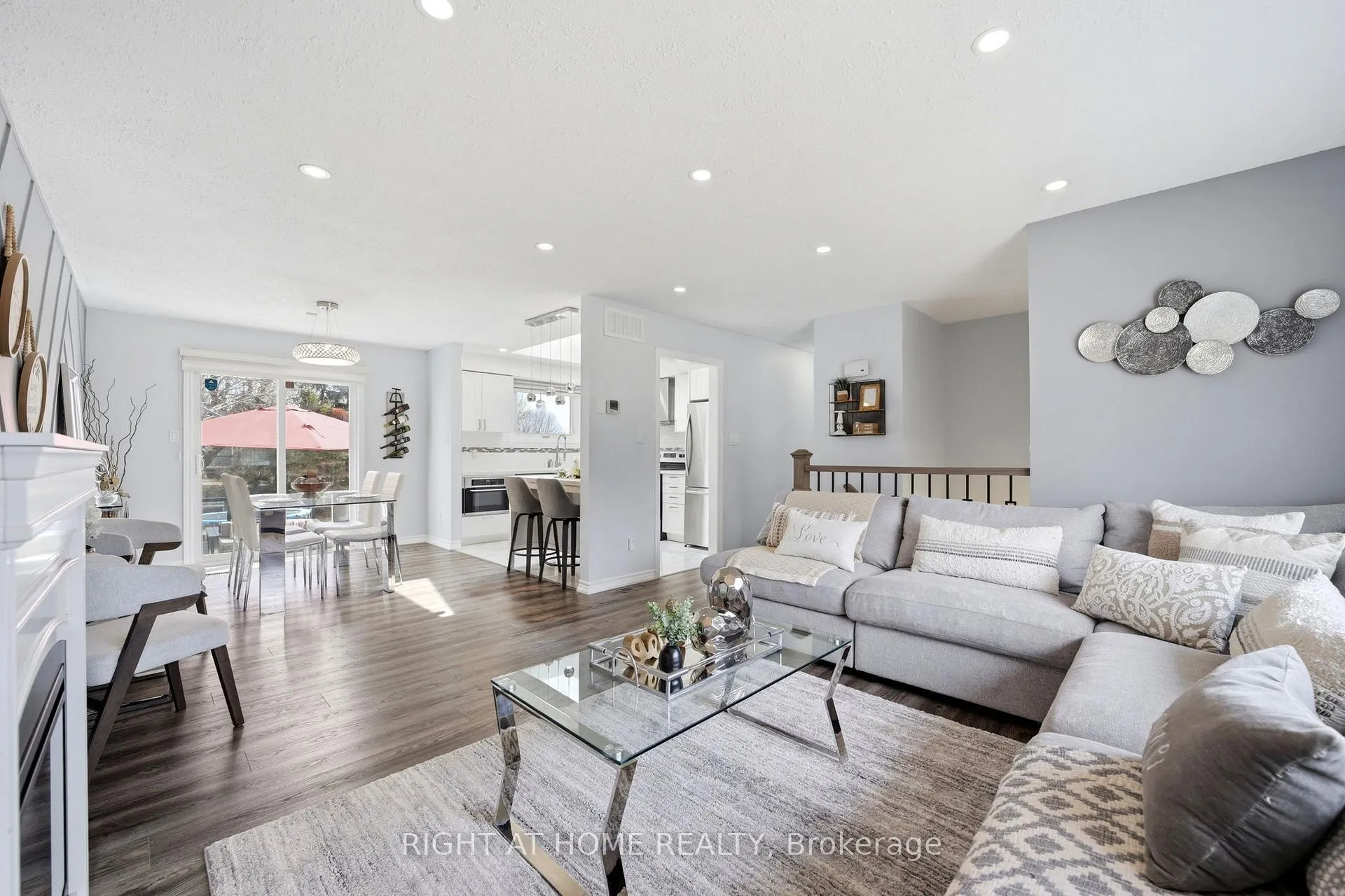 Photo 8 of 602 Willow Road, Guelph, Willow West/Sugarbush/West Acres — HOMEH