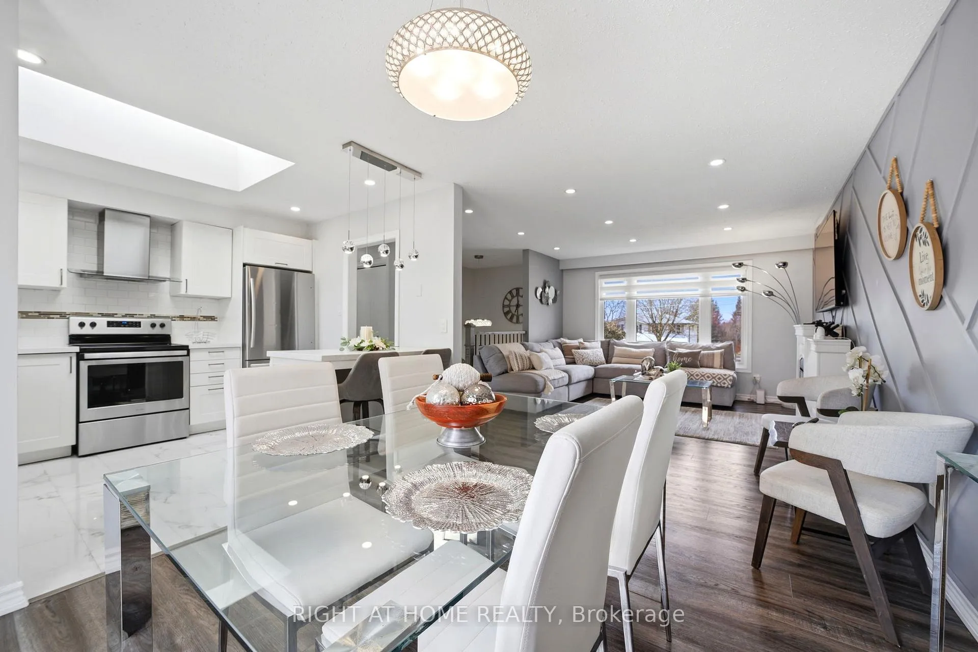 Photo 11 of 602 Willow Road, Guelph, Willow West/Sugarbush/West Acres — HOMEH