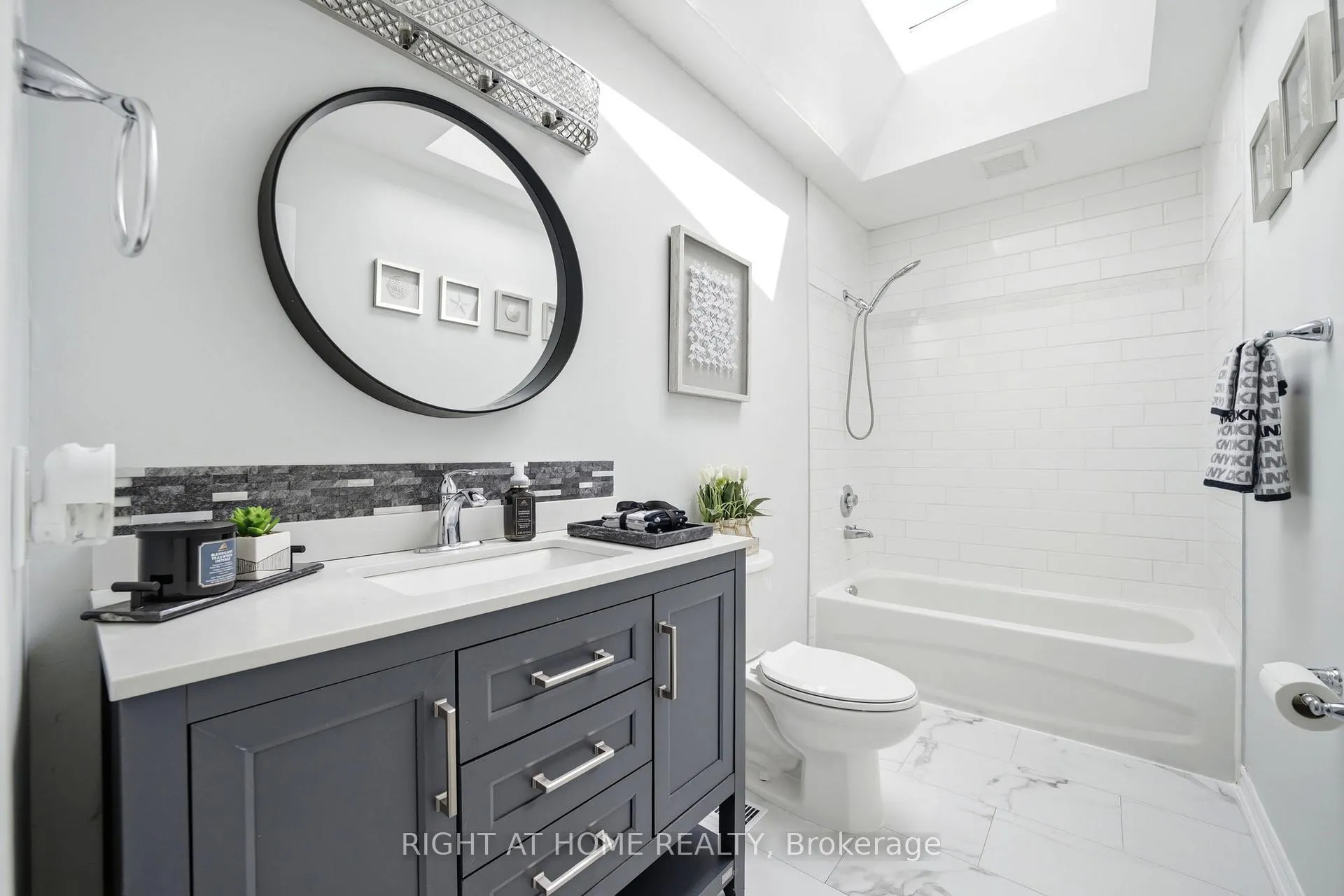 Photo 12 of 602 Willow Road, Guelph, Willow West/Sugarbush/West Acres — HOMEH