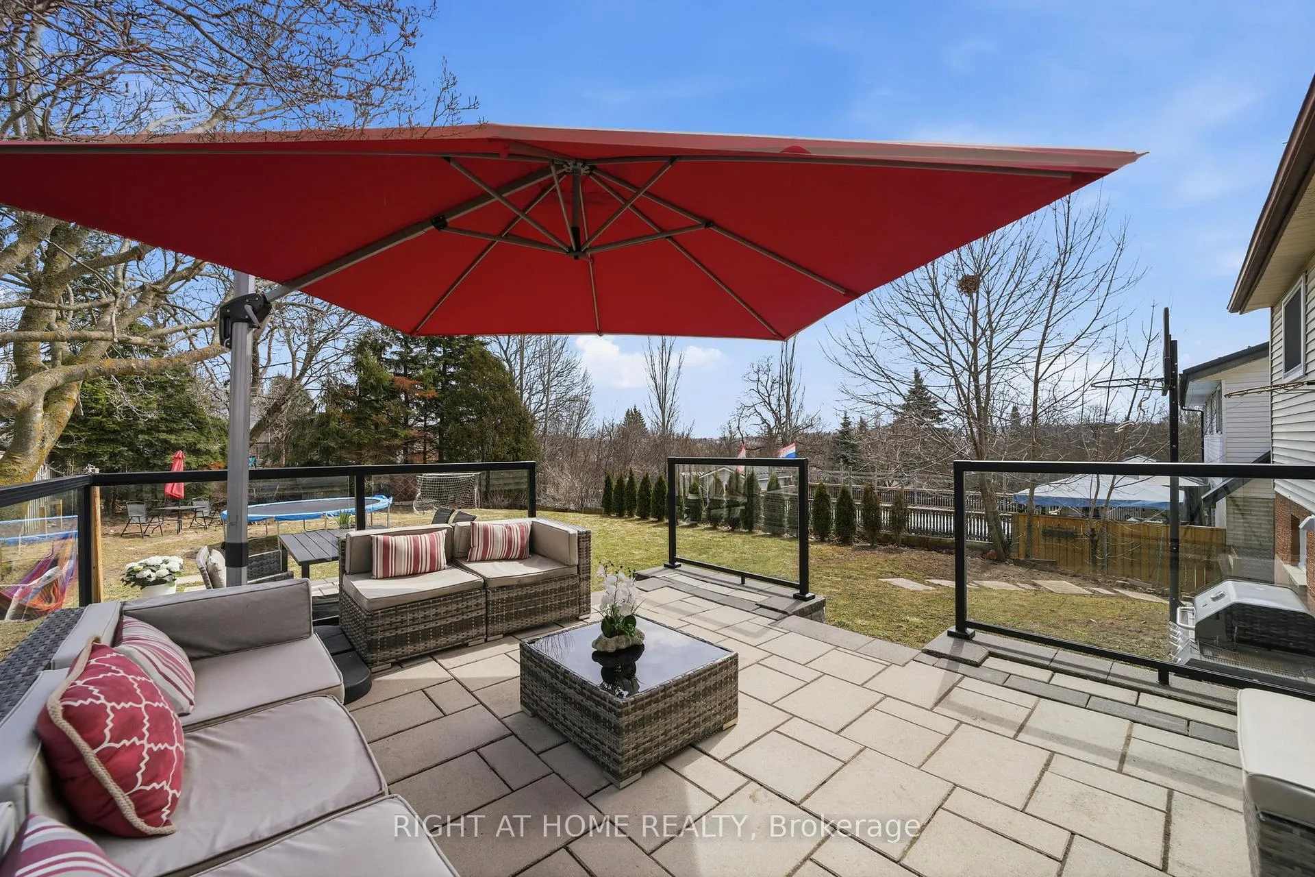 Photo 23 of 602 Willow Road, Guelph, Willow West/Sugarbush/West Acres — HOMEH