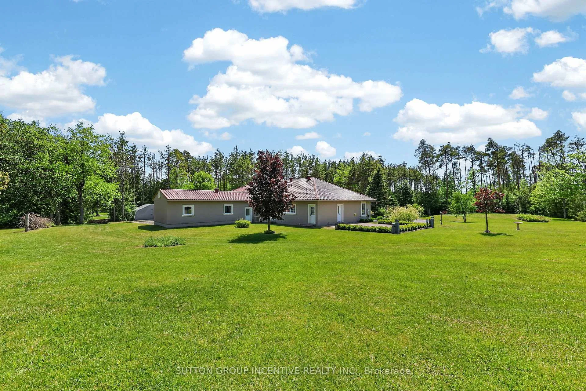Photo 4 of 6805 8th Line, Essa, Rural Essa — HOMEH
