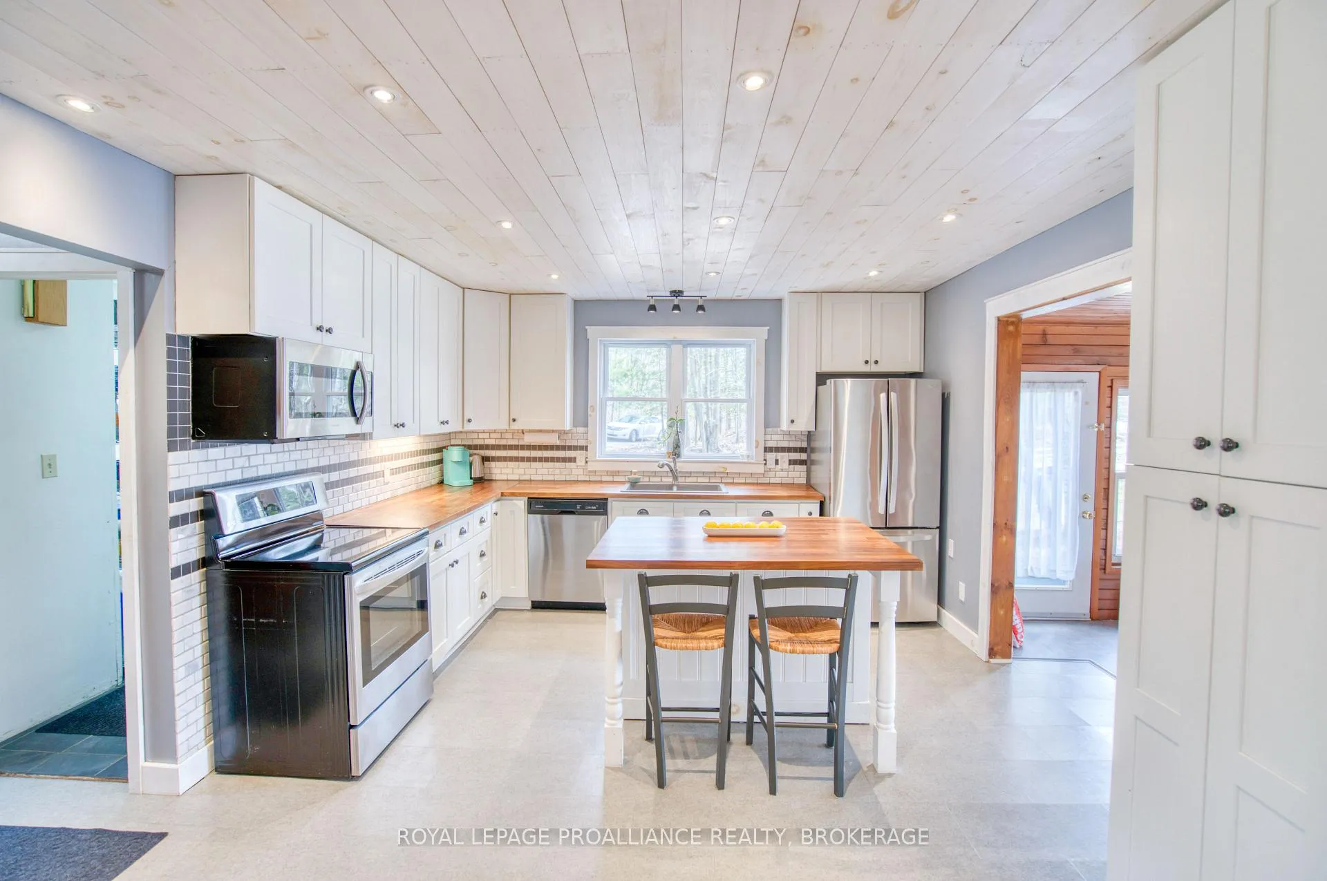 Photo 9 of 1198 Narrows Lane, Frontenac, Frontenac South — HOMEH