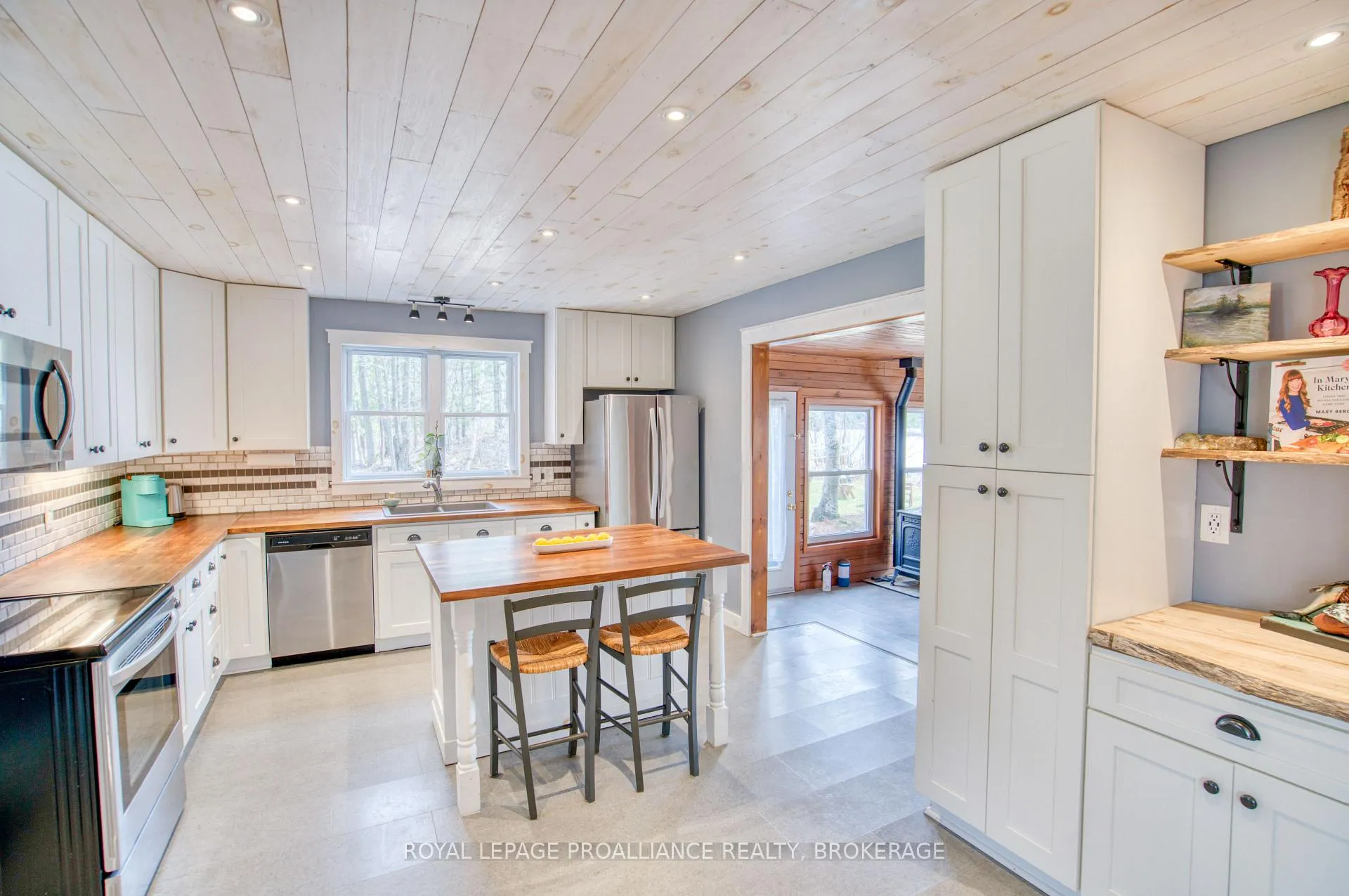 Photo 10 of 1198 Narrows Lane, Frontenac, Frontenac South — HOMEH