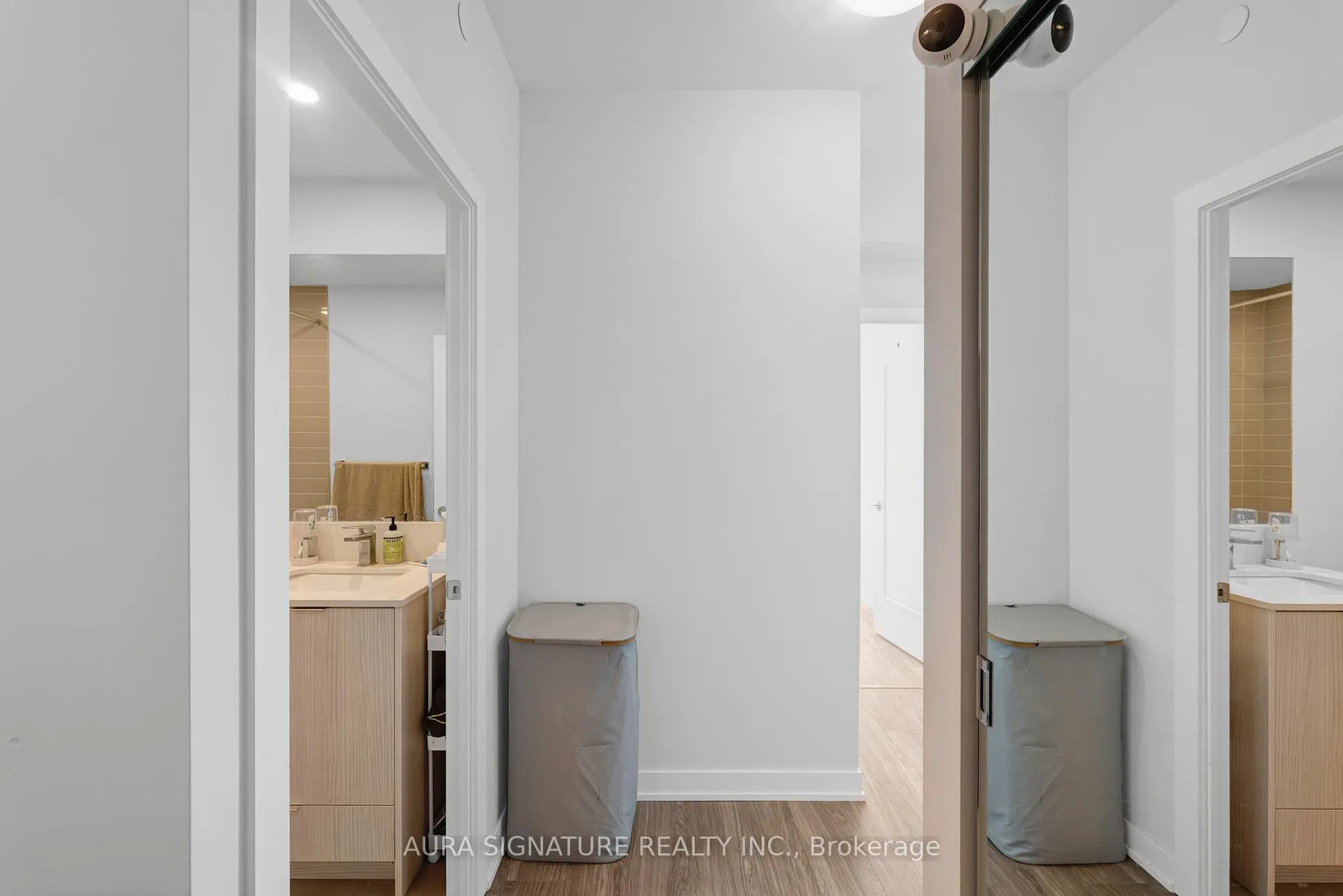Photo 7 of 430 Square One Drive, Mississauga, Creditview — HOMEH