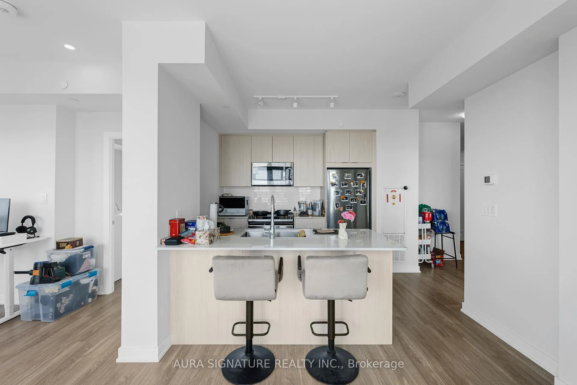 Photo 12 of 430 Square One Drive, Mississauga, Creditview — HOMEH